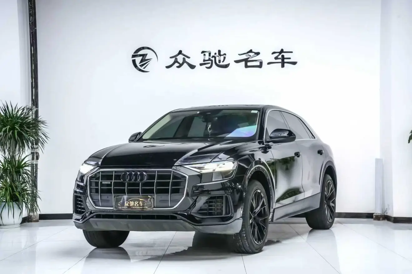 Audi Q8  из Китая