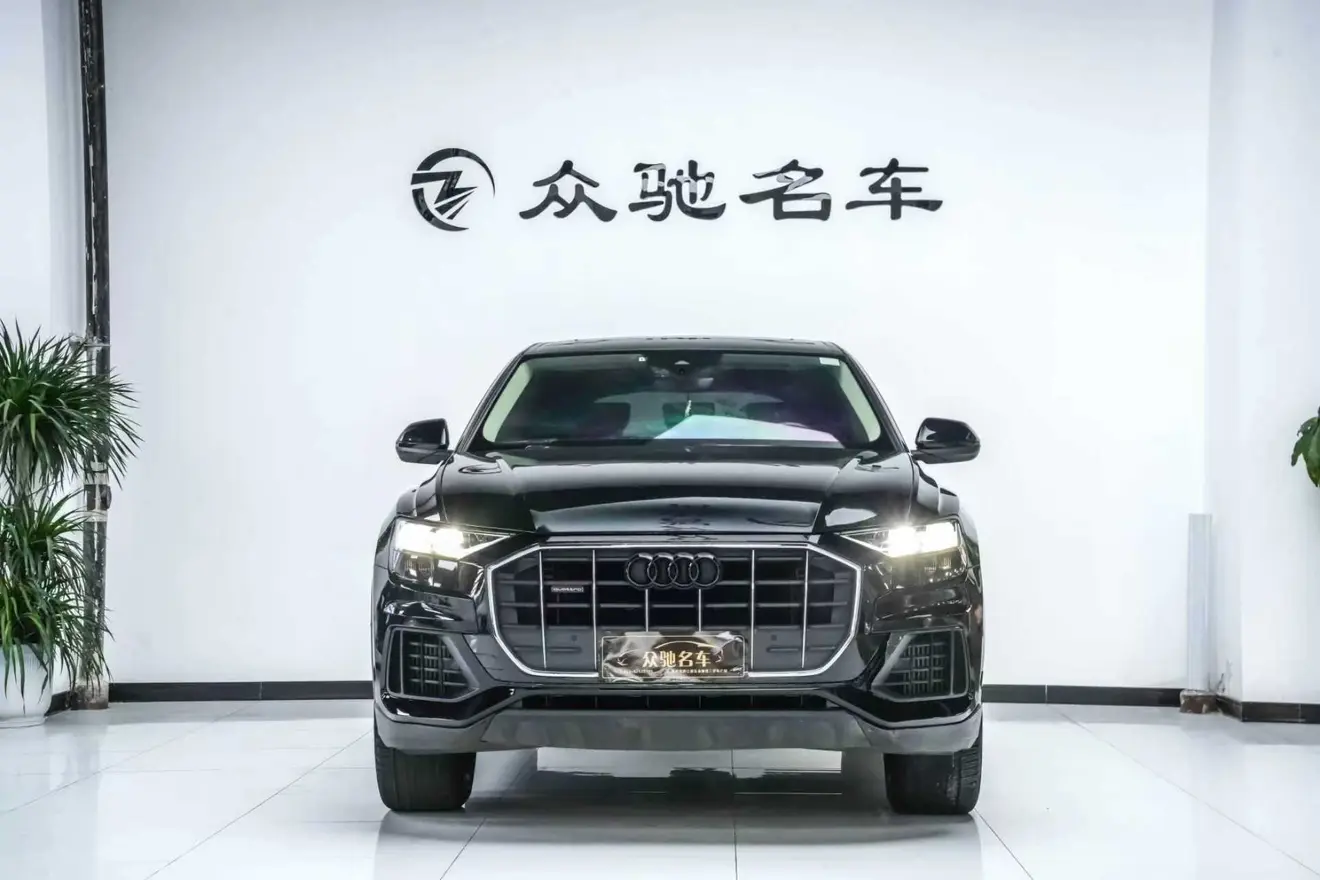 Audi Q8  из Китая