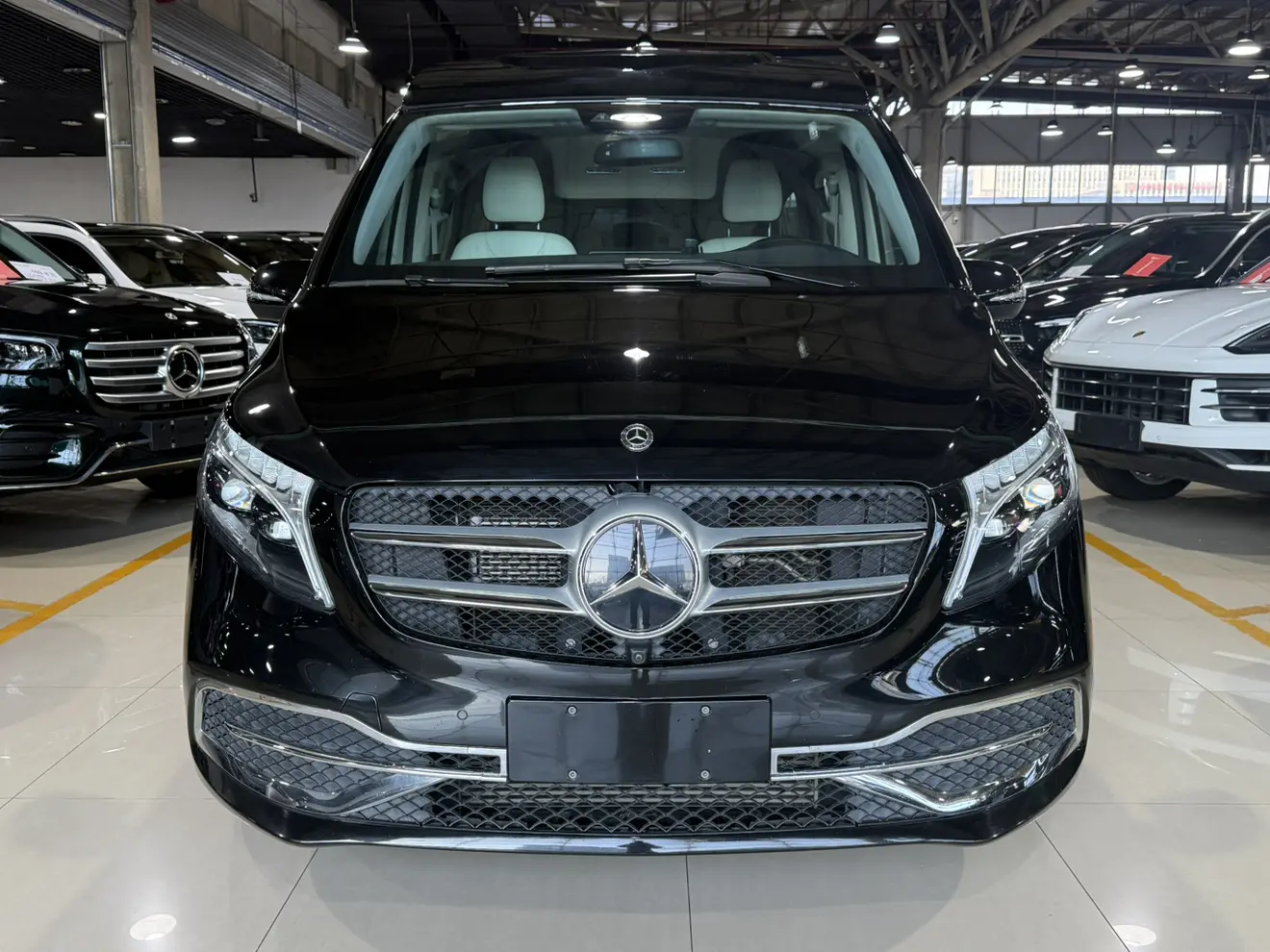 Mercedes-Benz Mercedes Benz V Class  из Китая