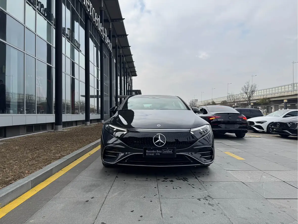 Mercedes-Benz EQS  из Китая