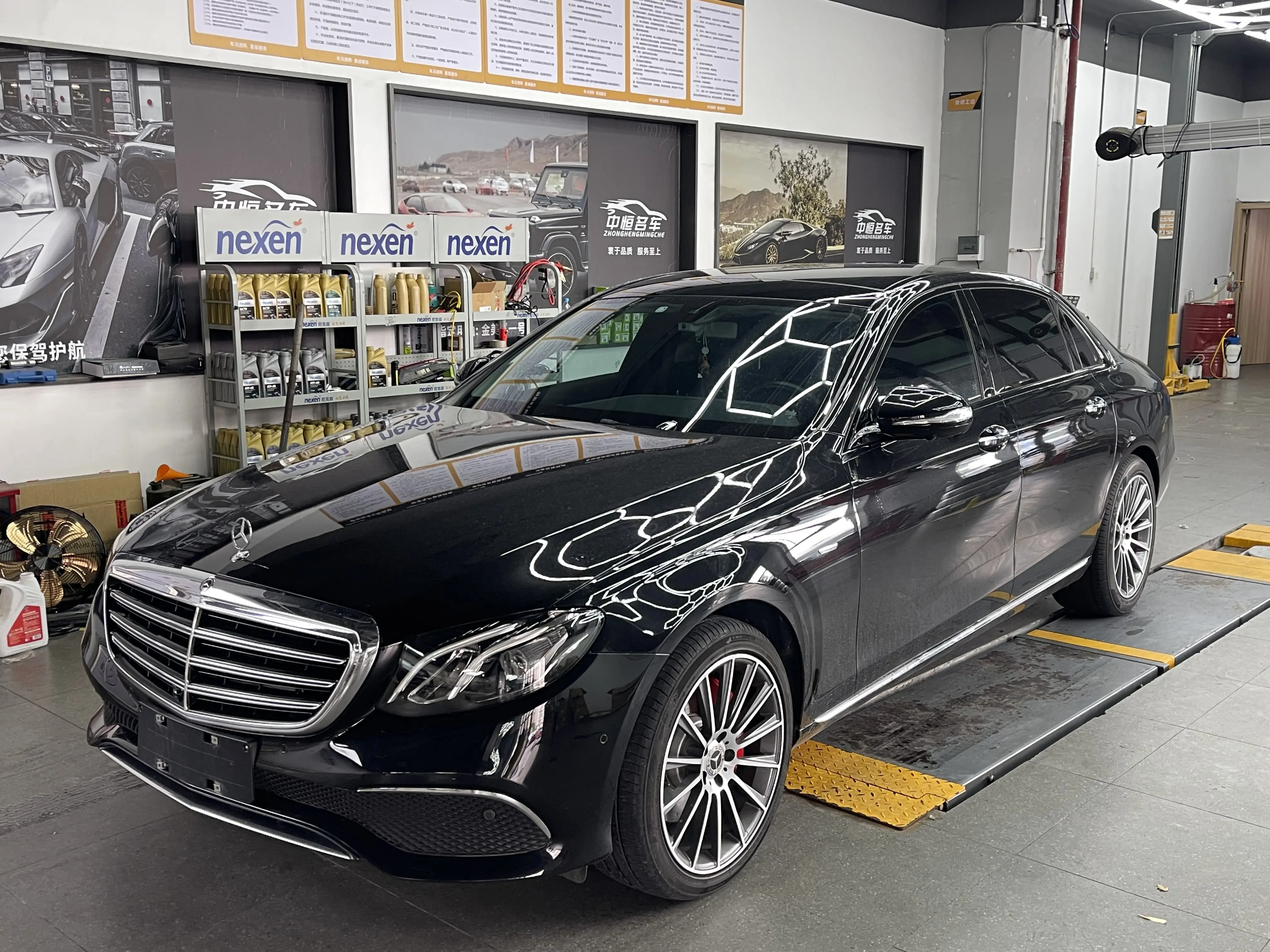 Mercedes-Benz E-Class  из Китая