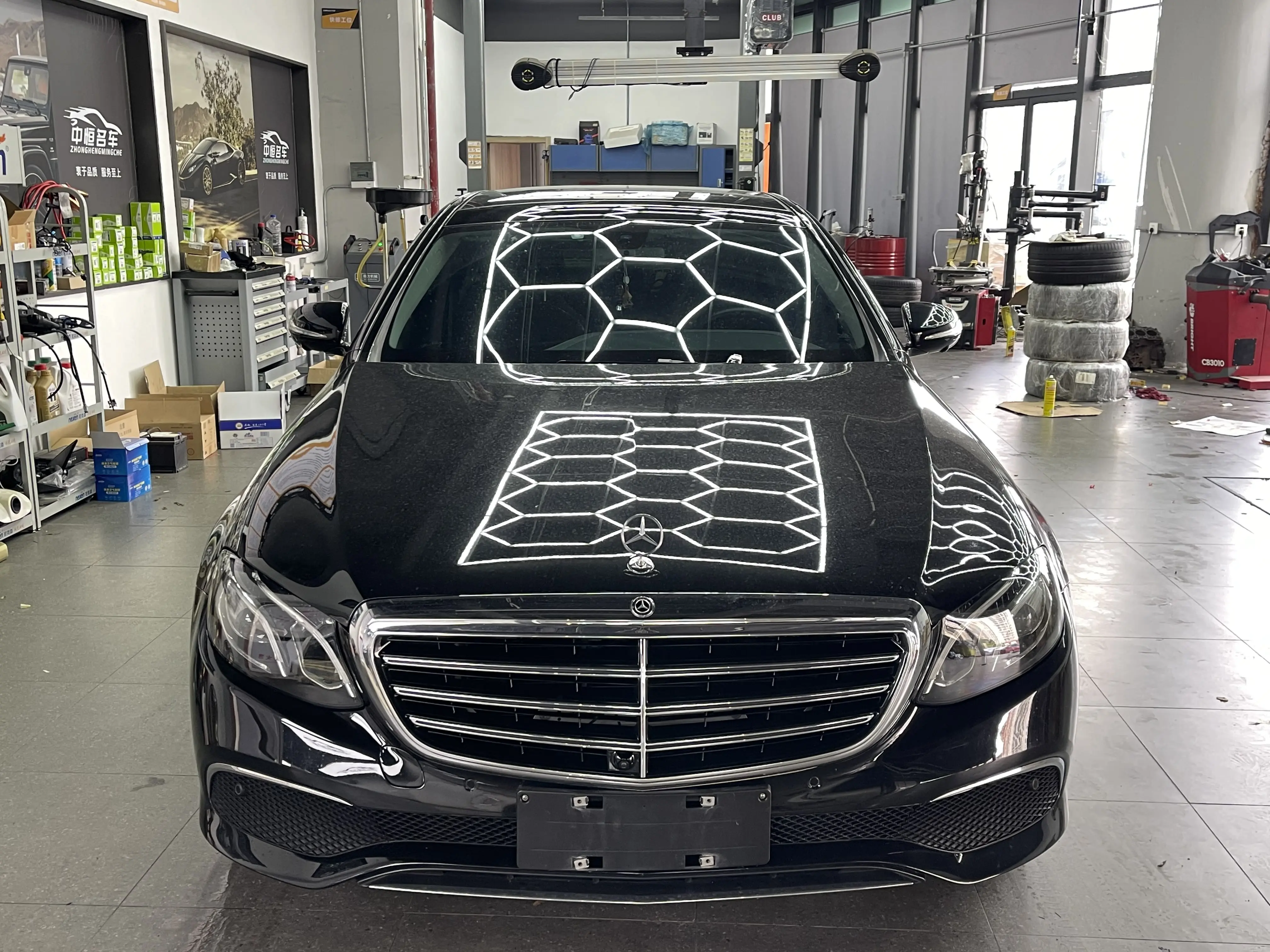 Mercedes-Benz E-Class  из Китая