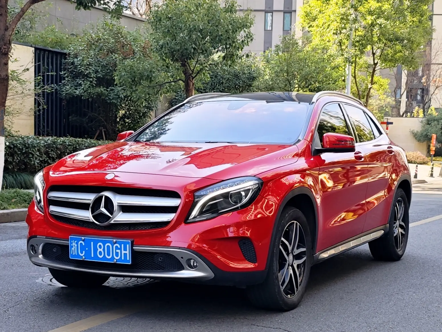 Mercedes-Benz GLA  из Китая
