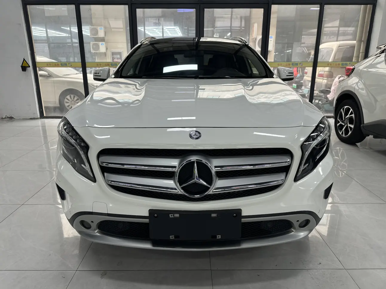 Mercedes-Benz GLA  из Китая