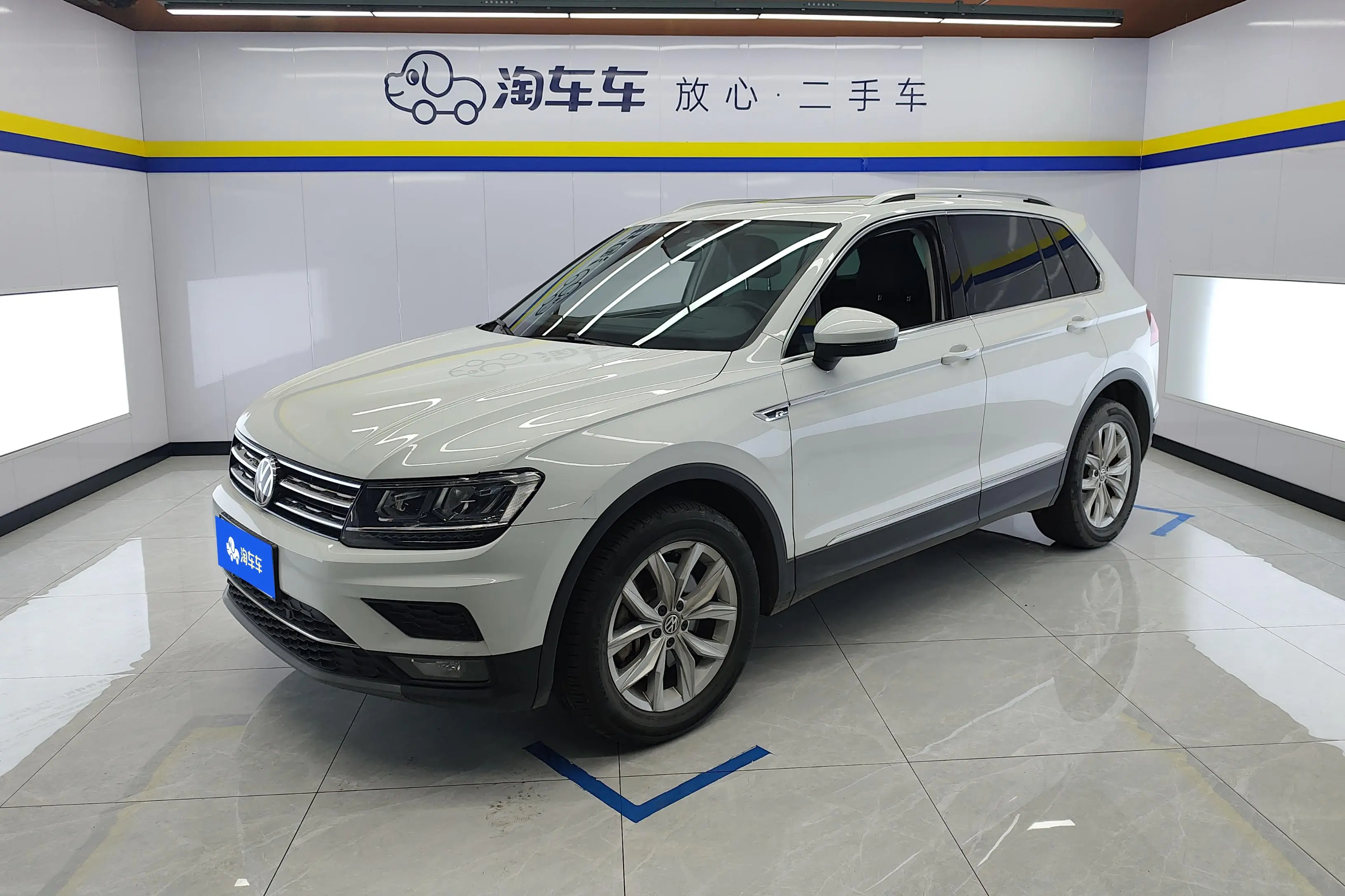 Volkswagen Tiguan (Tharu)  из Китая
