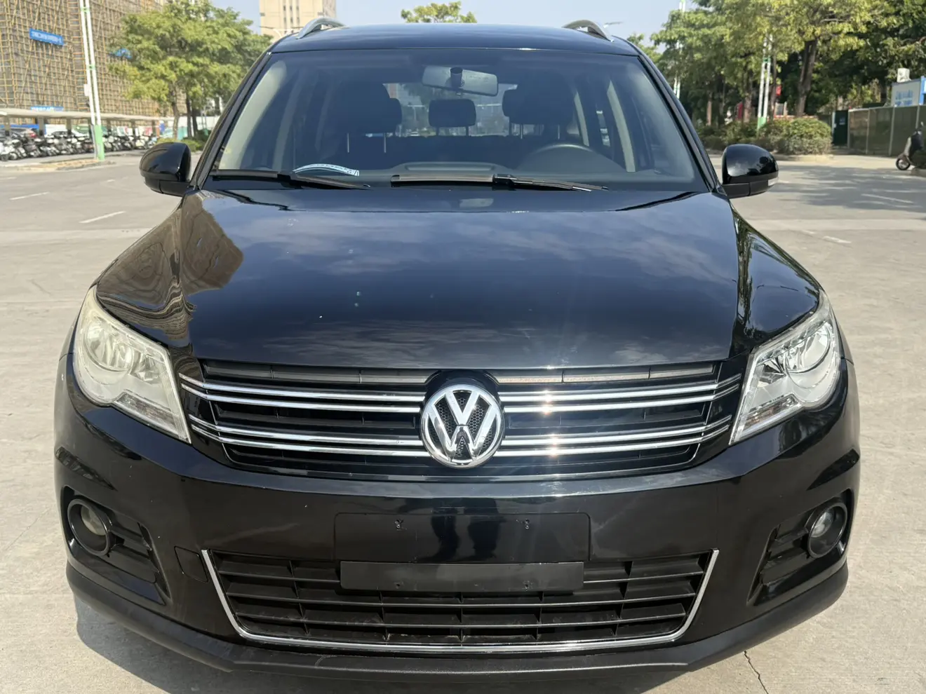 Volkswagen Tiguan (Tharu)  из Китая