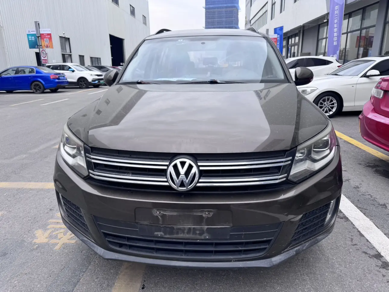 Volkswagen Tiguan (Tharu)  из Китая