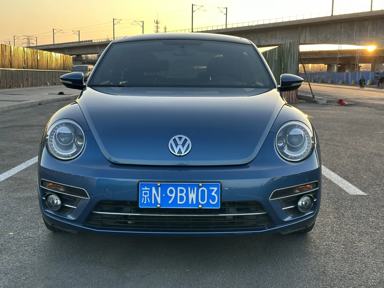 Volkswagen Beetle  из Китая