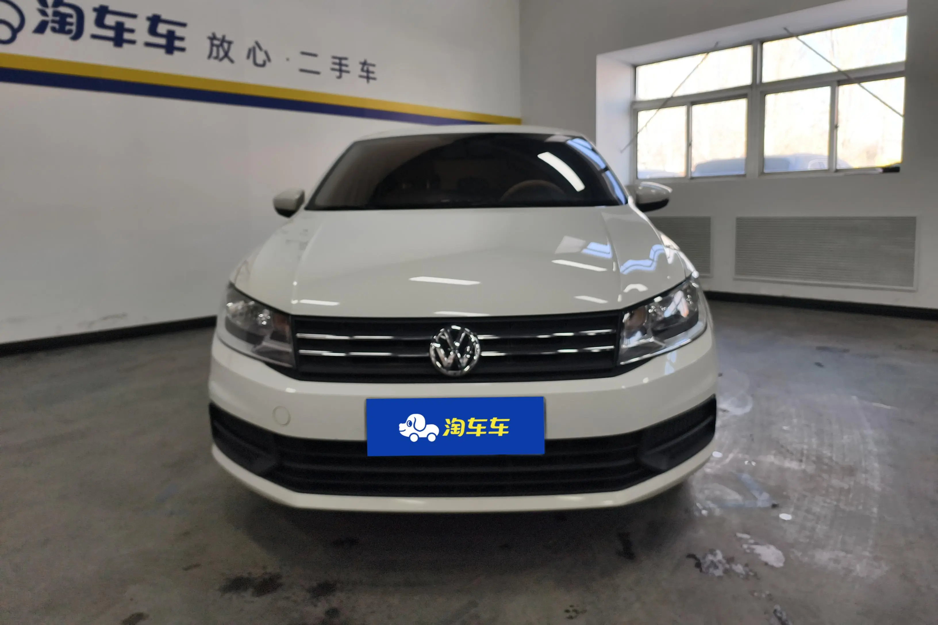 Volkswagen Santana  из Китая