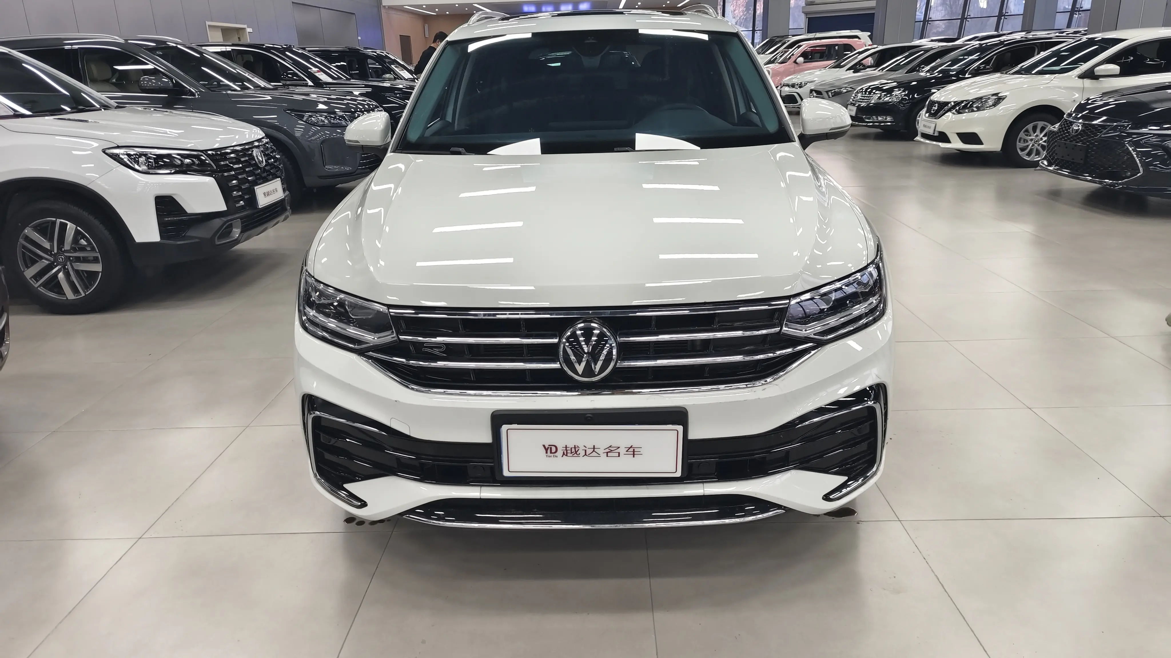 Volkswagen Tiguan L  из Китая