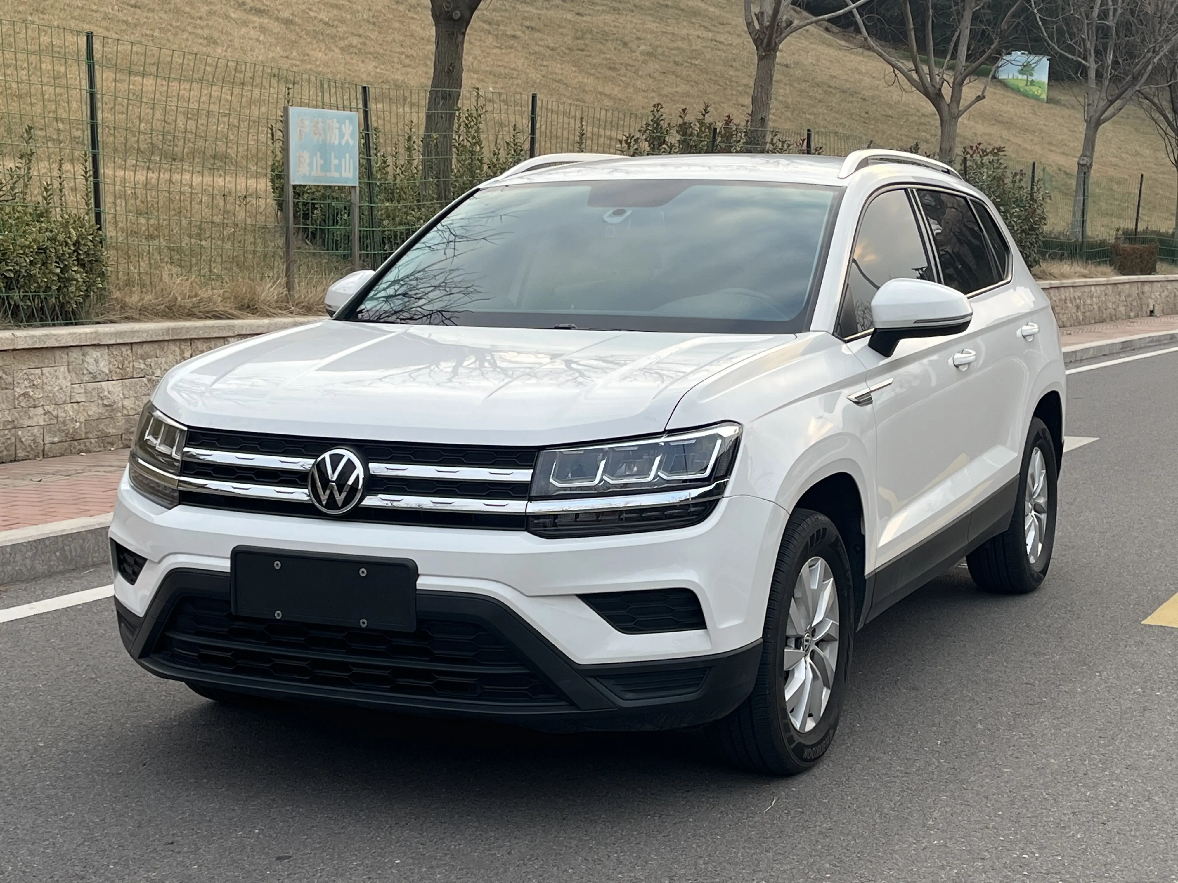 Volkswagen Tharu  из Китая