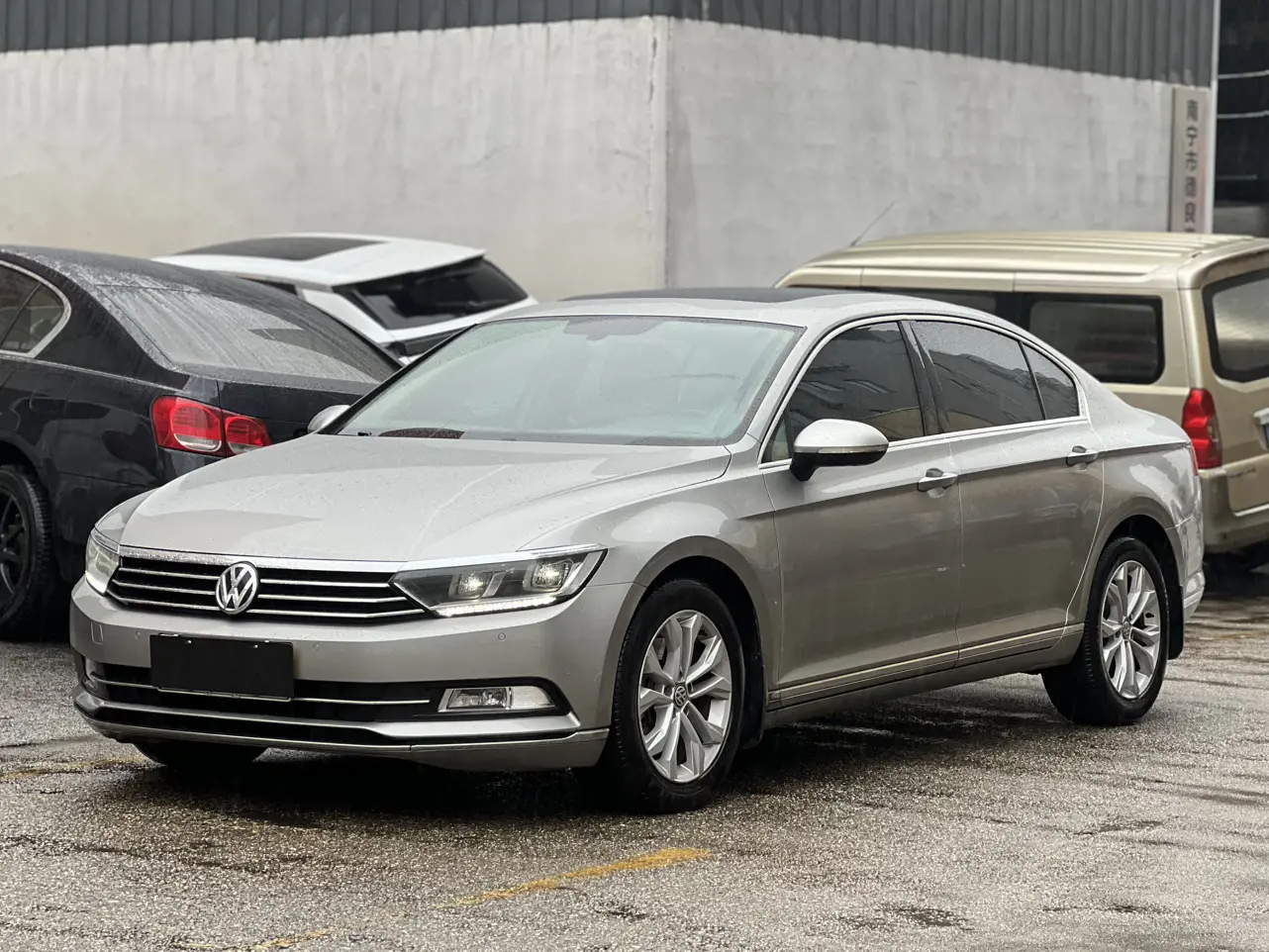 Volkswagen Magotan  из Китая