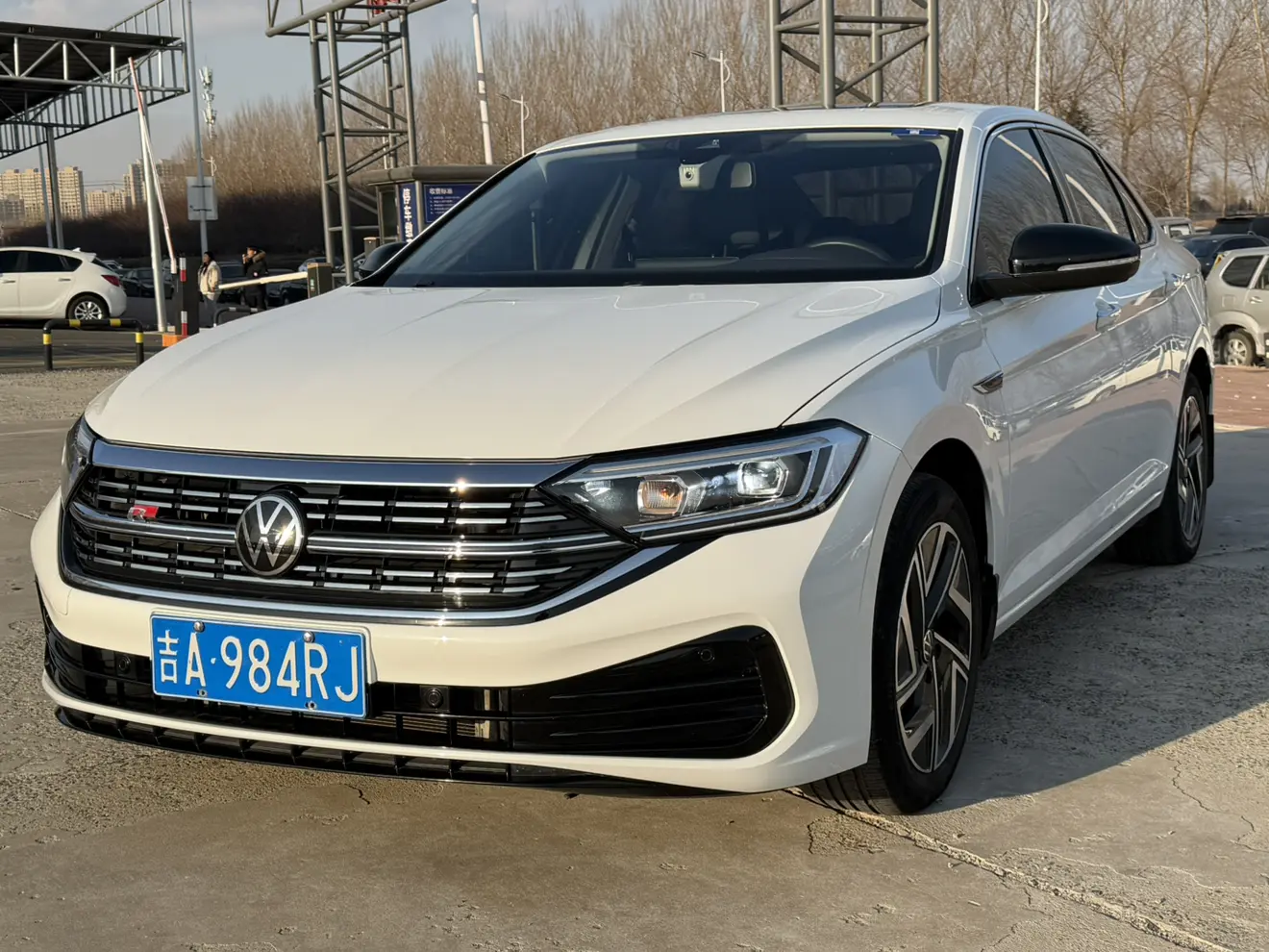 Volkswagen Sagitar  из Китая