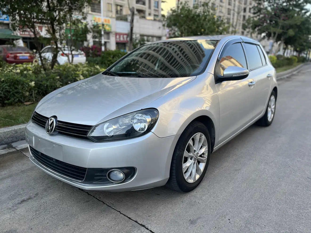 Volkswagen Golf  из Китая