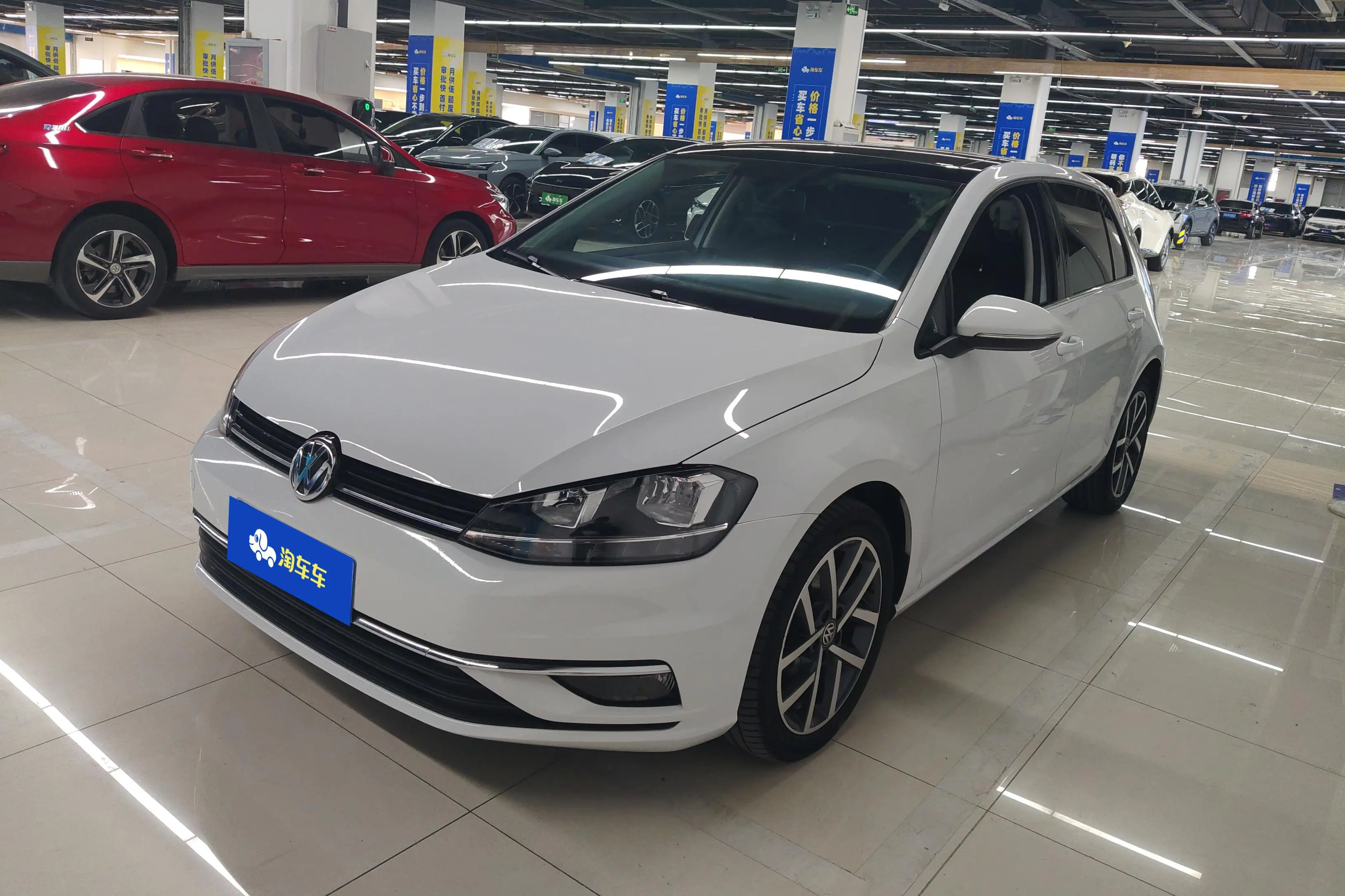 Volkswagen Golf  из Китая