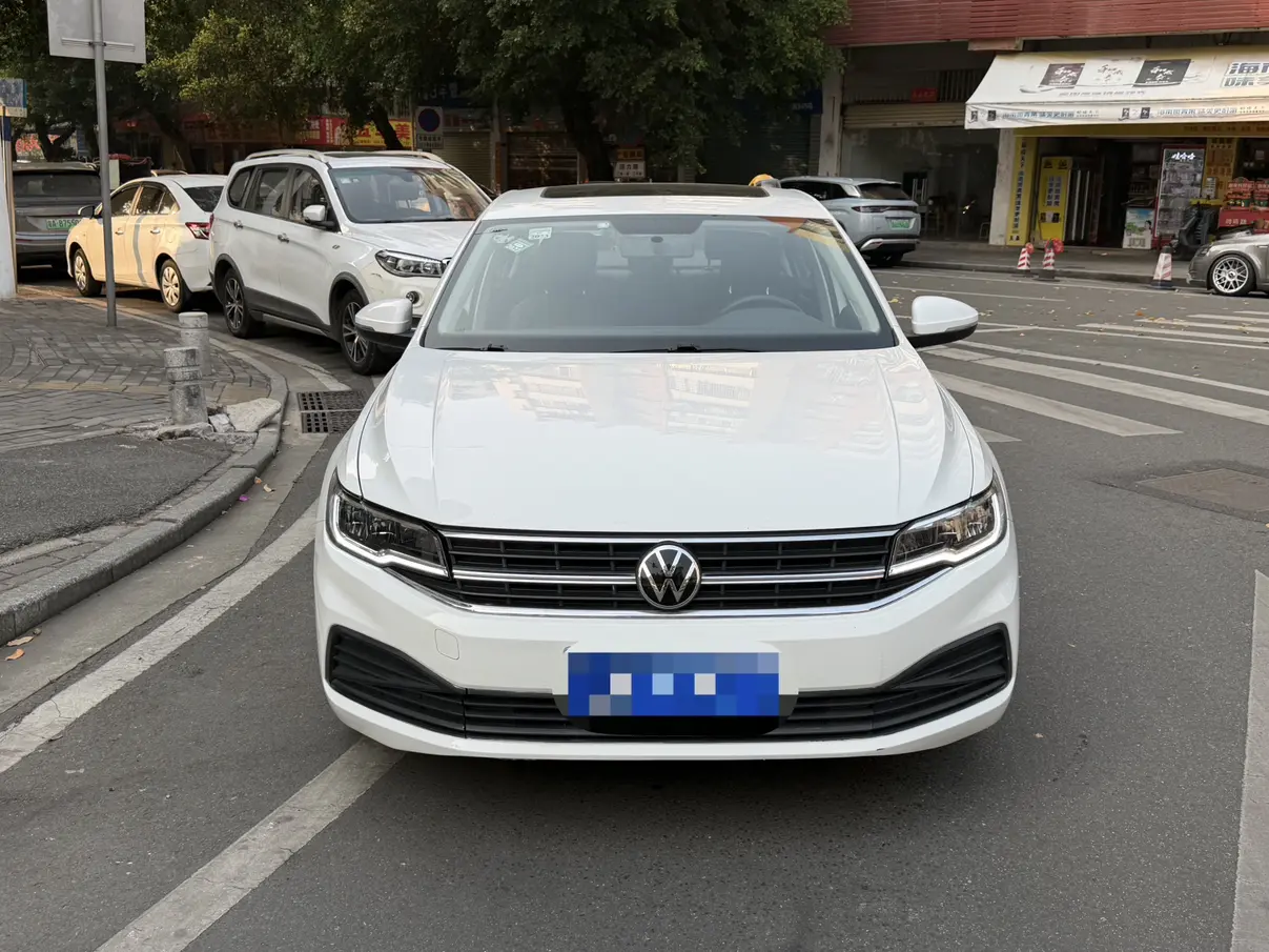 Volkswagen Bora  из Китая