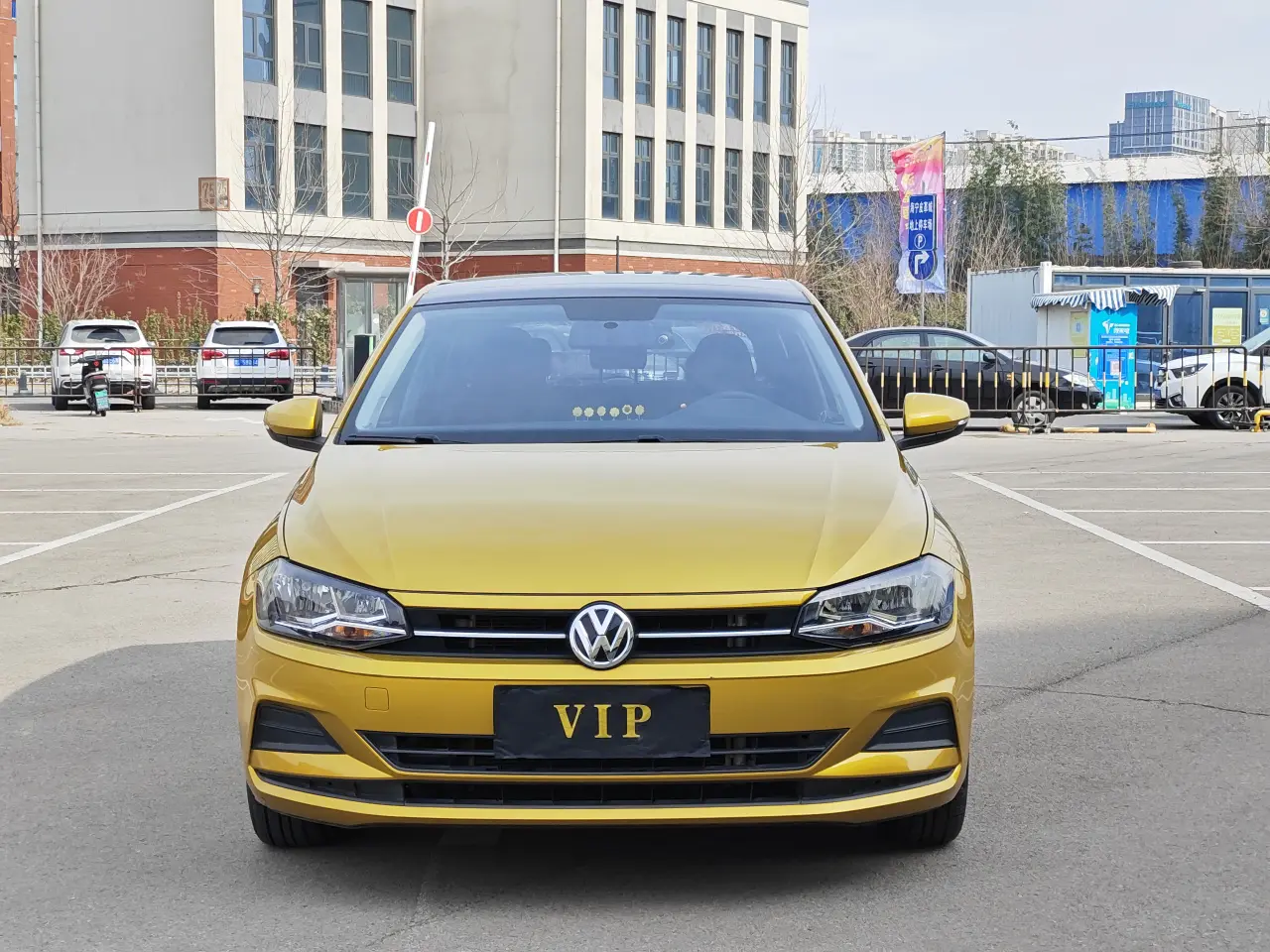 Volkswagen Polo  из Китая