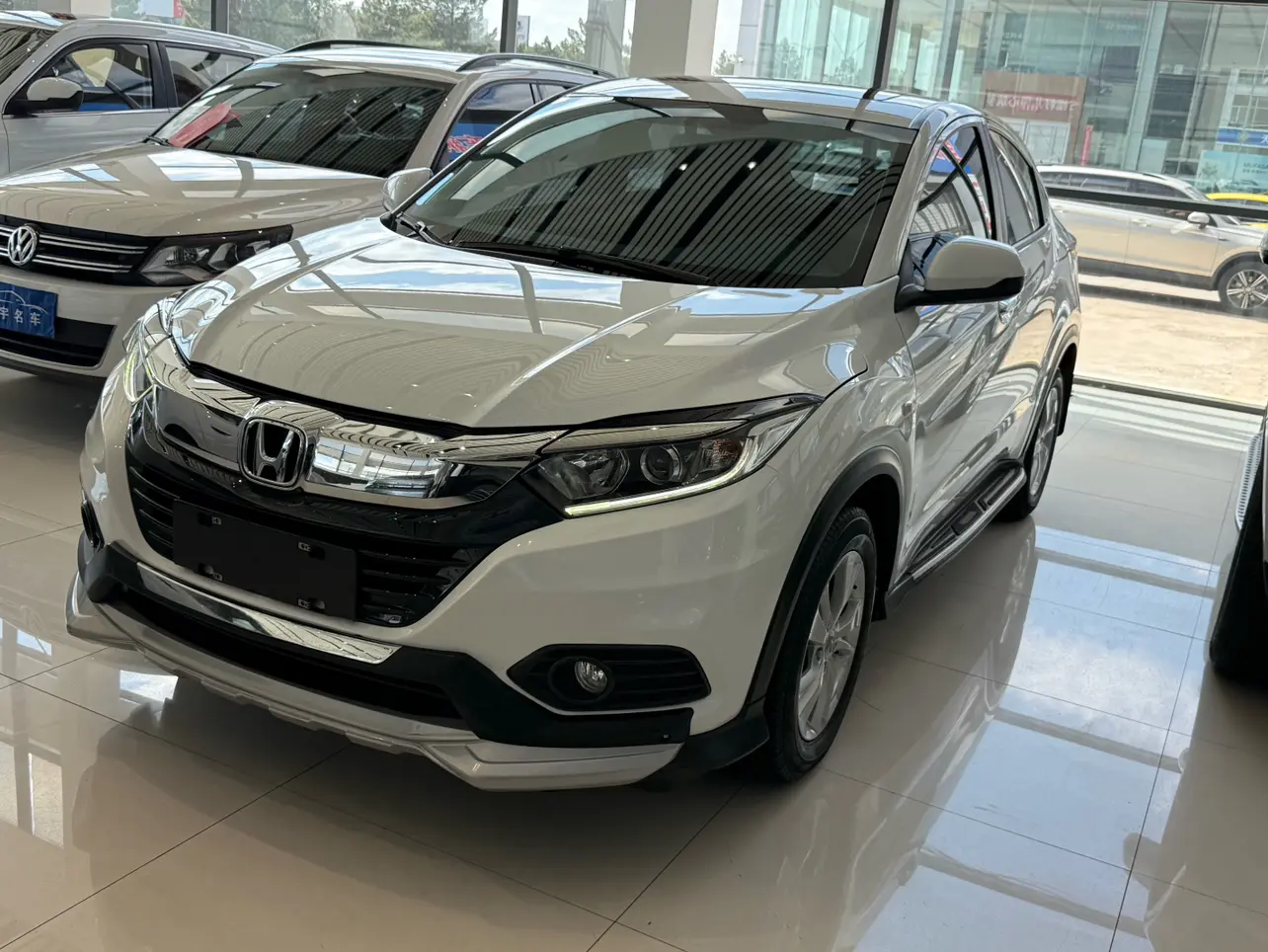 Honda Vezel (Binzhi)  из Китая