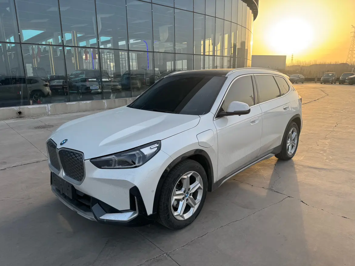 BMW iX1  из Китая
