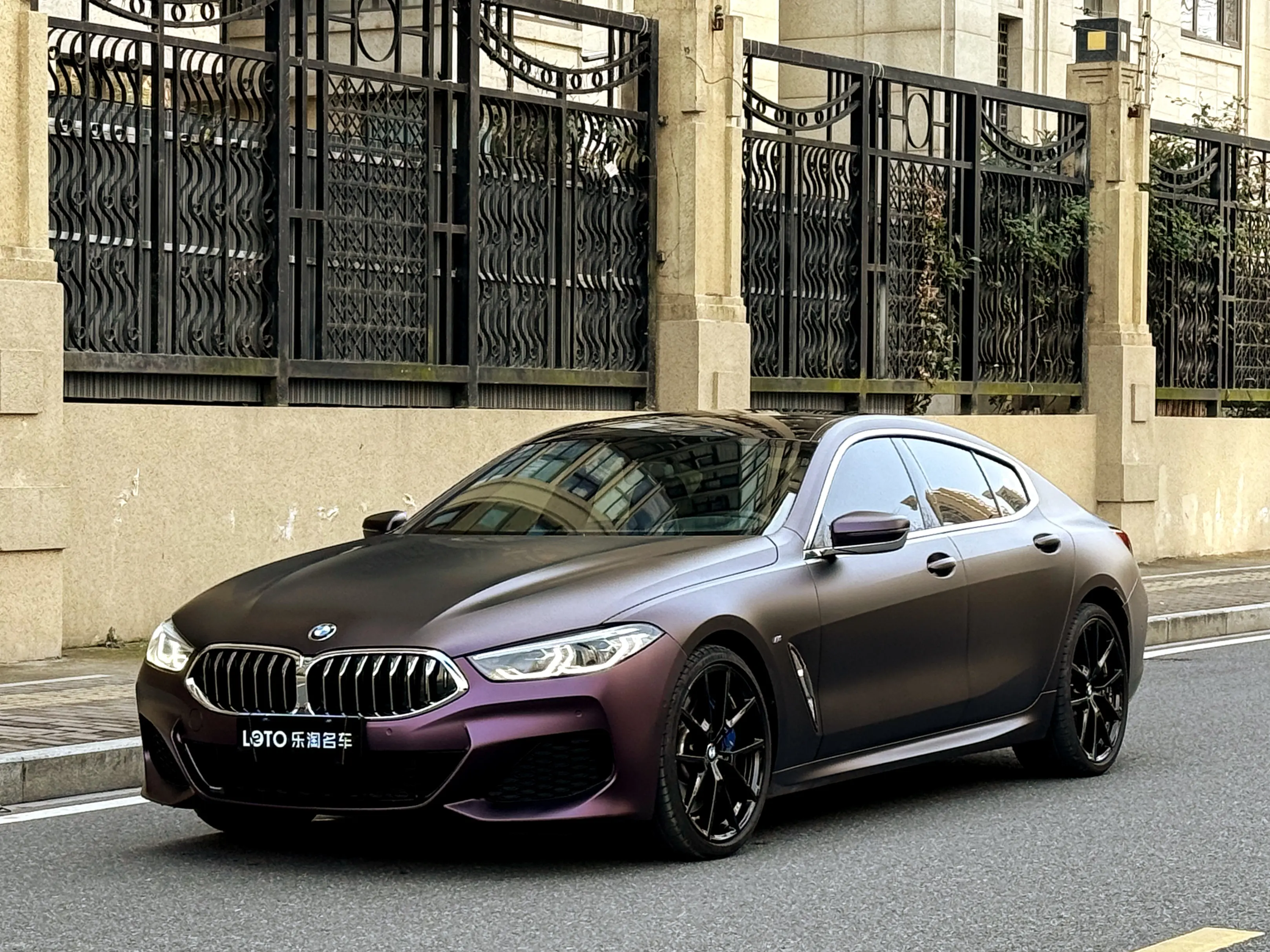 BMW 8 Series  из Китая
