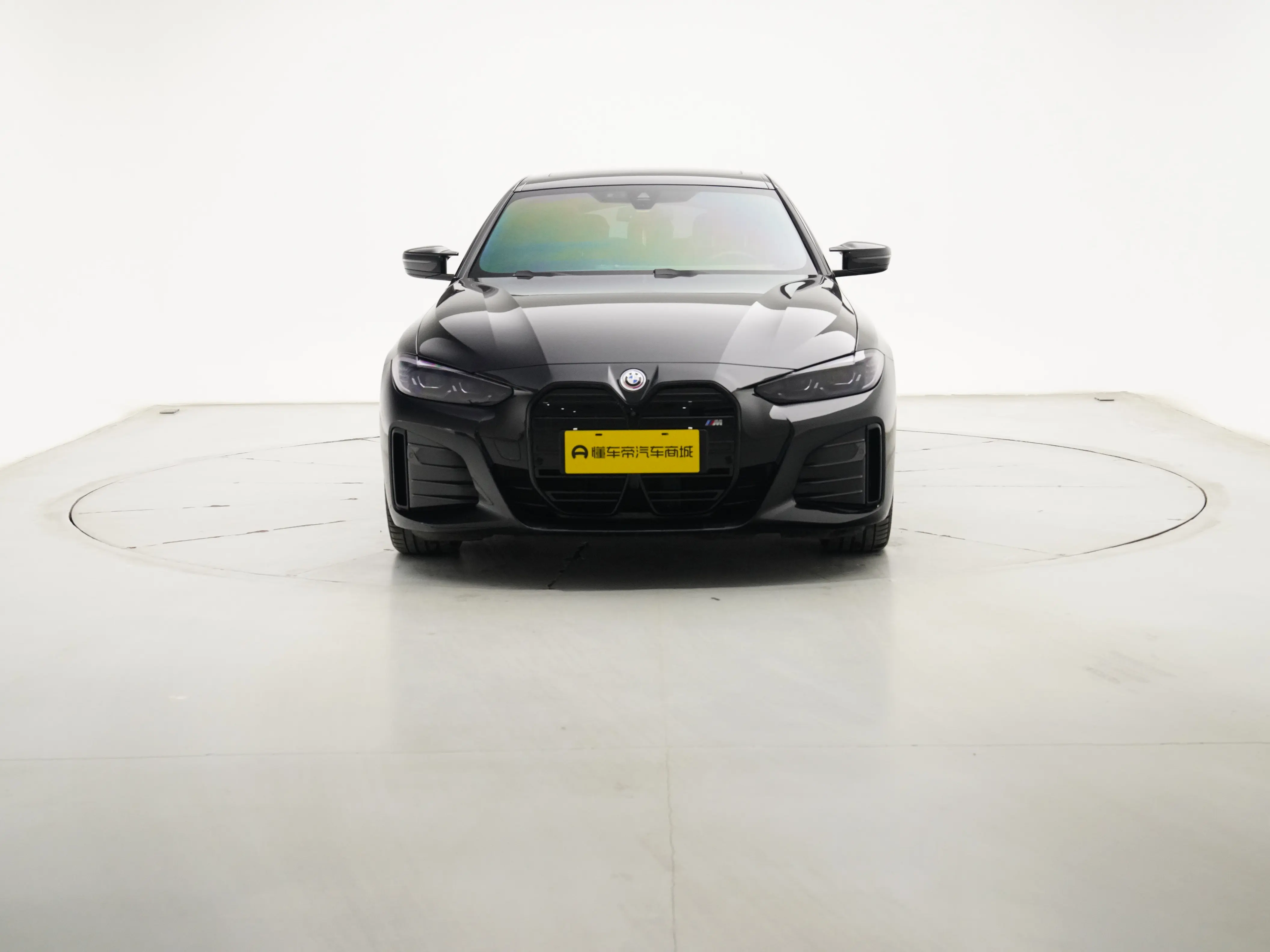 BMW i4  из Китая