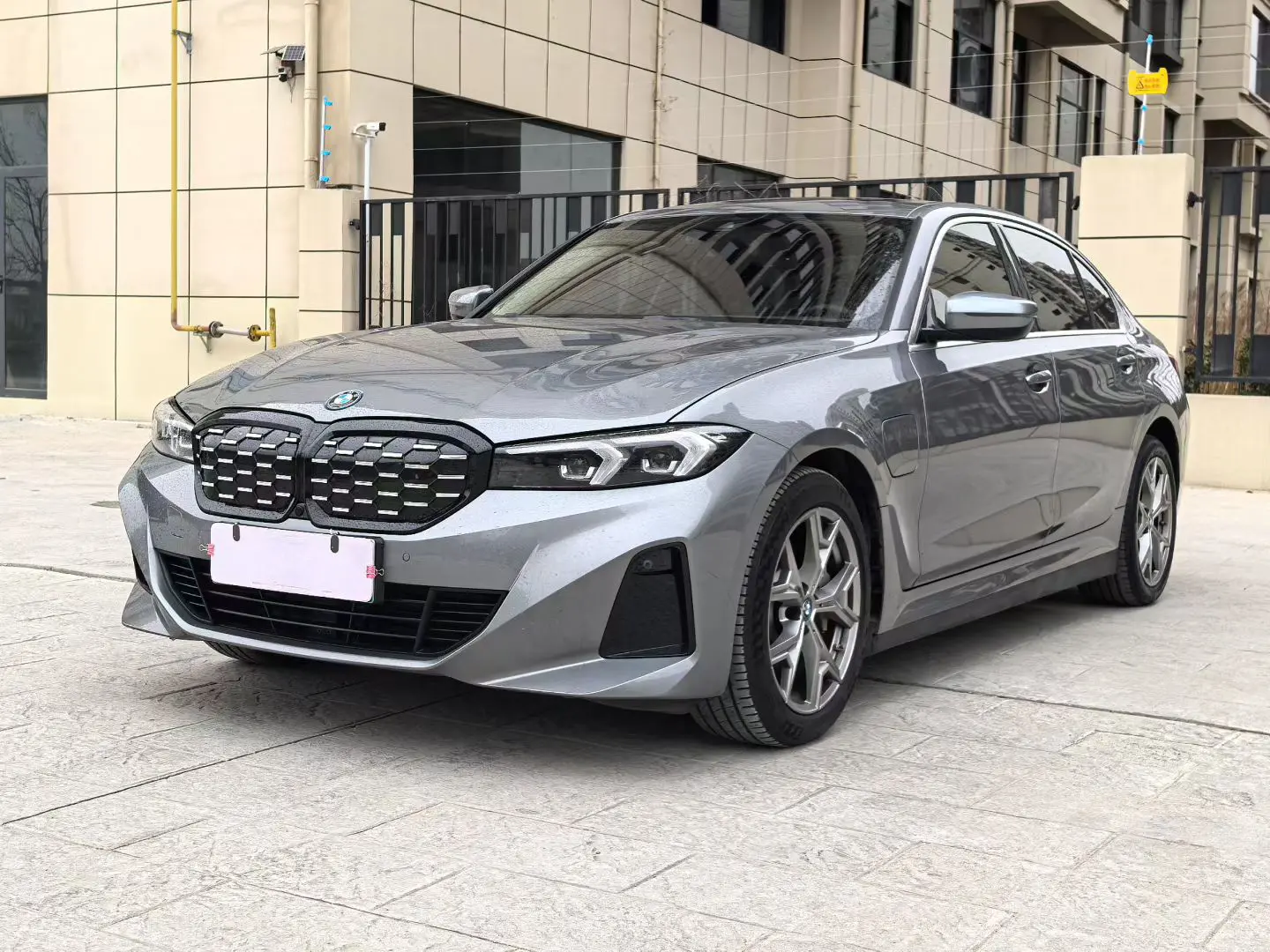 BMW i3  из Китая