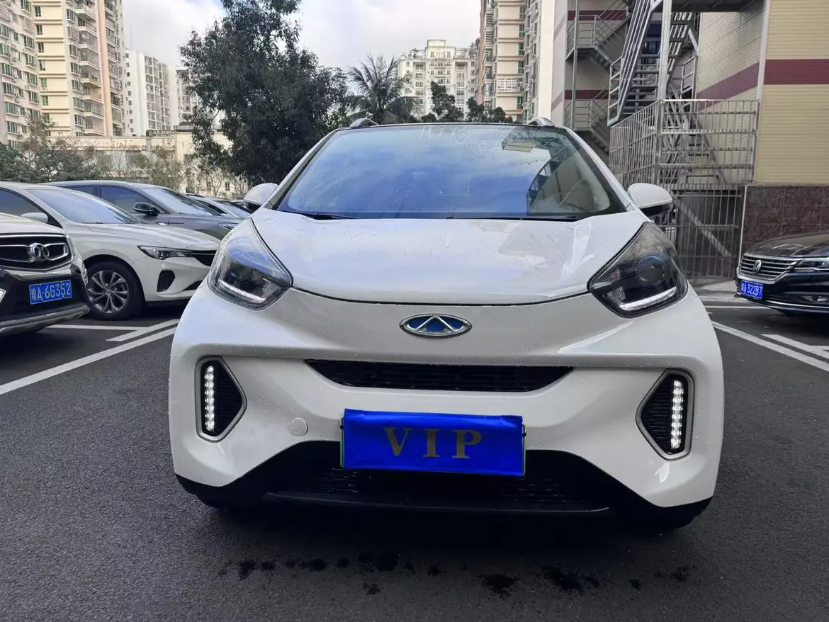 QQ New Energy Little ant  из Китая