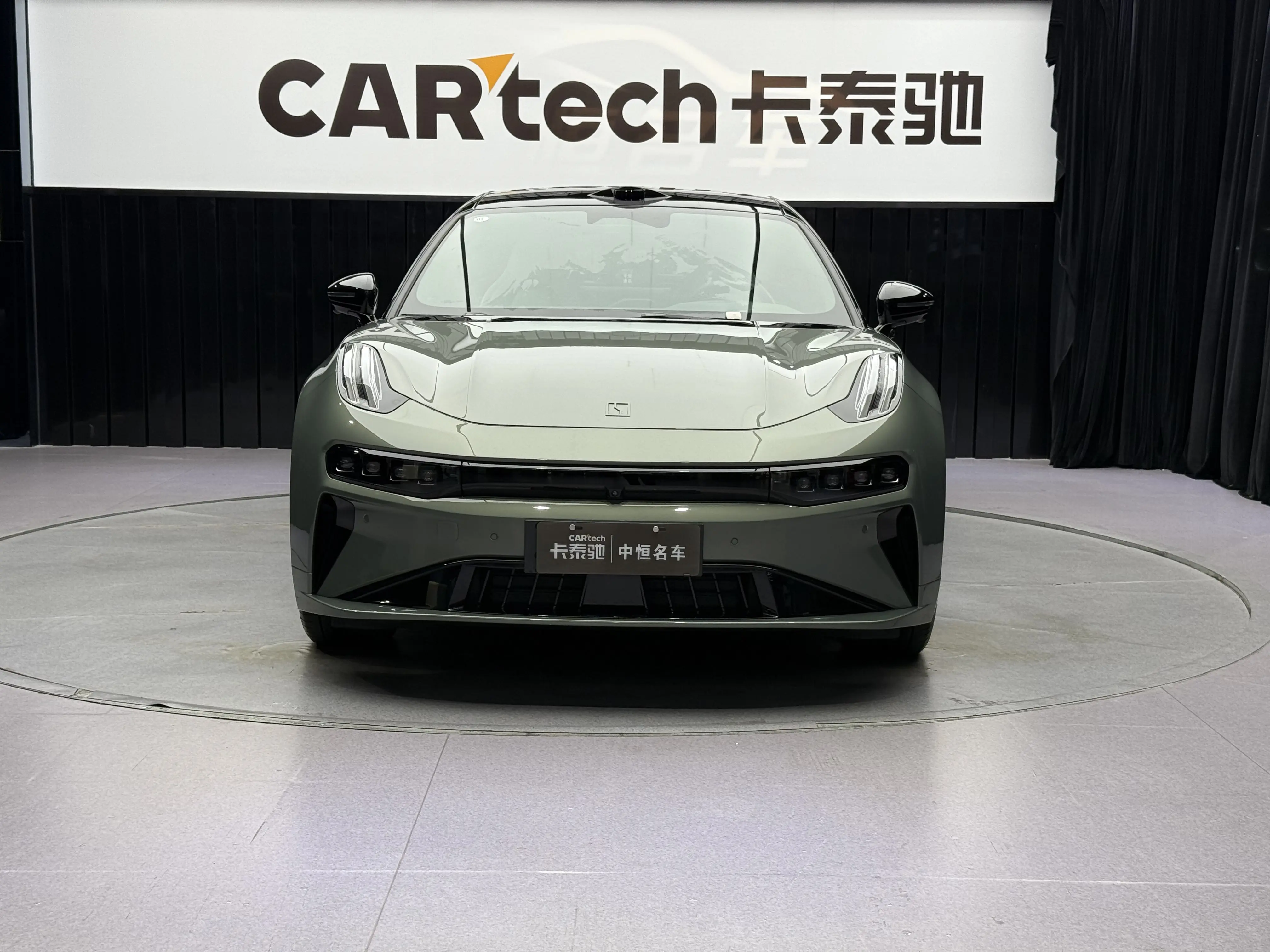 ZEEKR 001  из Китая