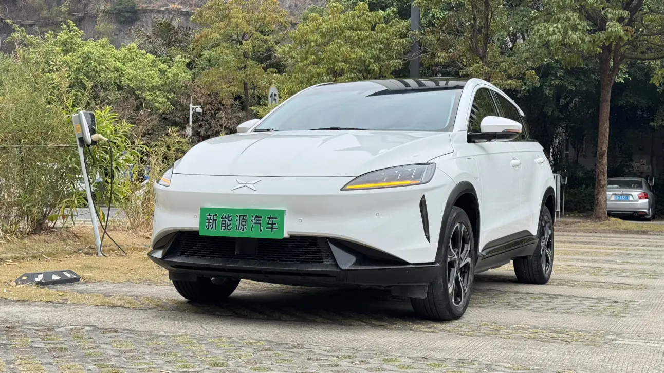 Xpeng G3  из Китая