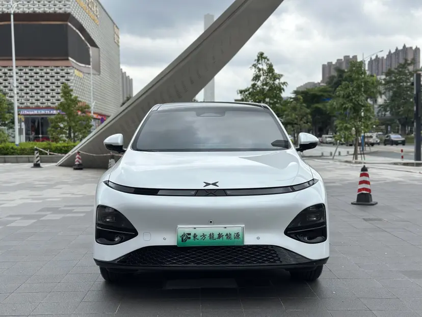 Xpeng G6  из Китая