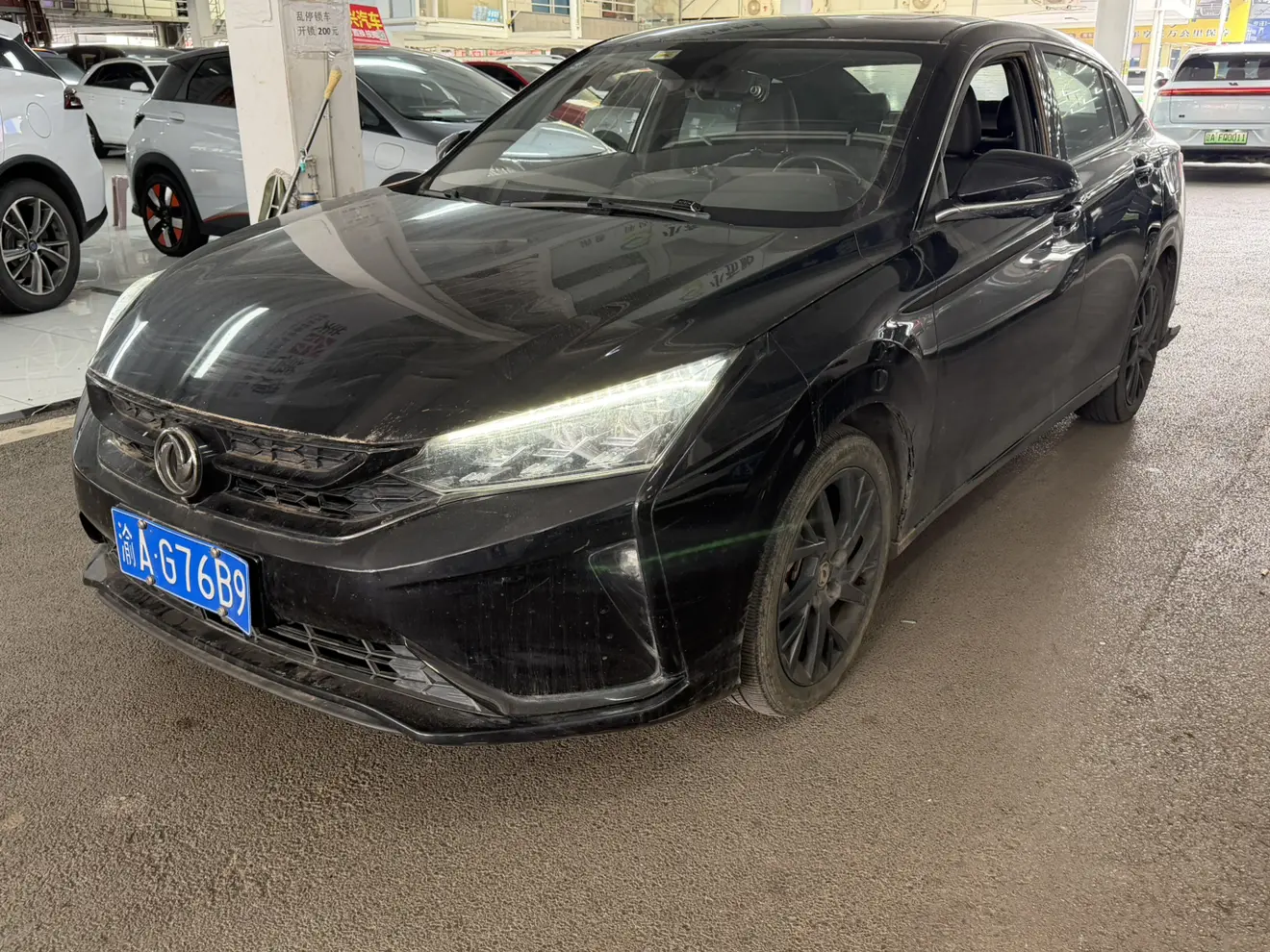 Dongfeng Yixuan  из Китая