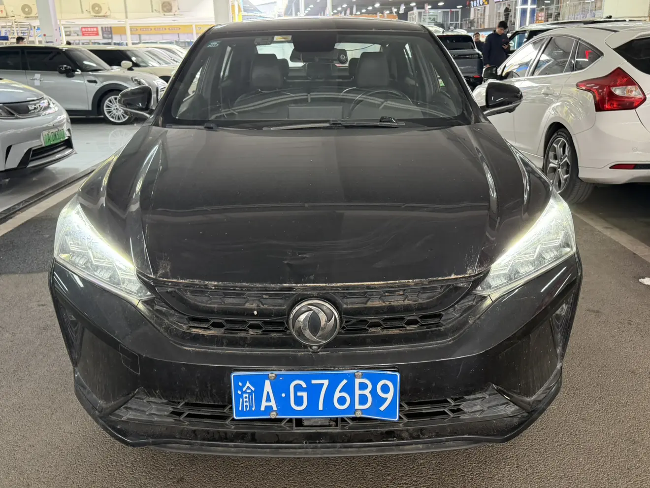 Dongfeng Yixuan  из Китая