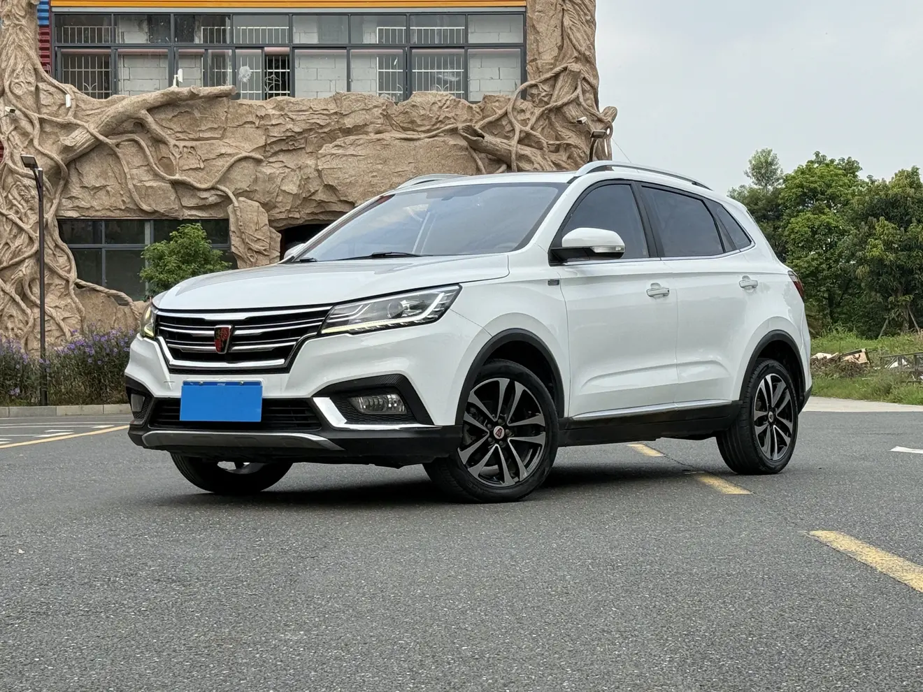 Roewe RX3  из Китая