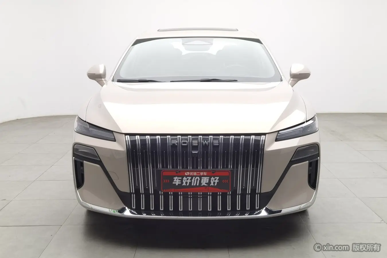 Roewe M7 DMH  из Китая