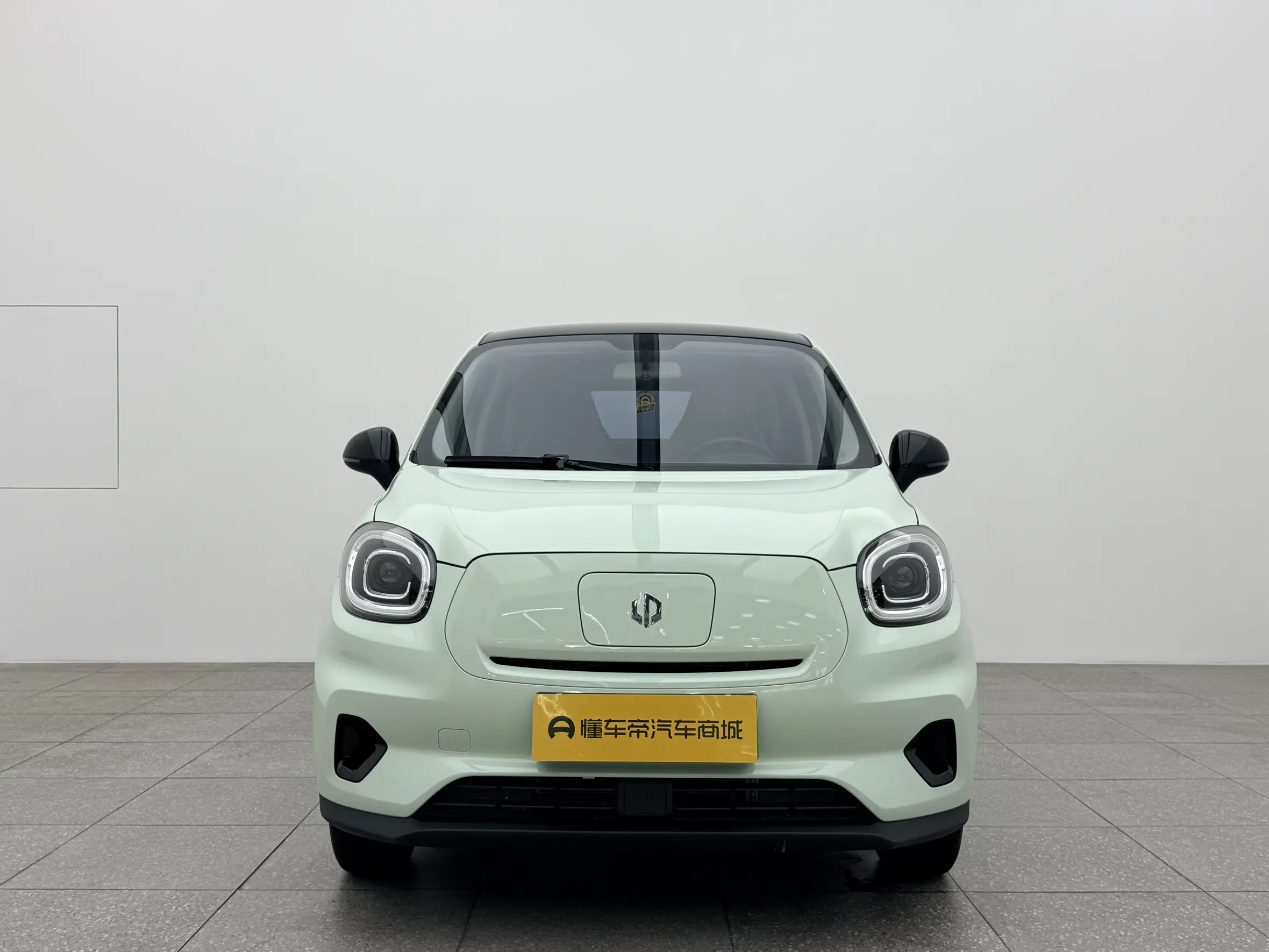 Leapmotor Zero running T03  из Китая