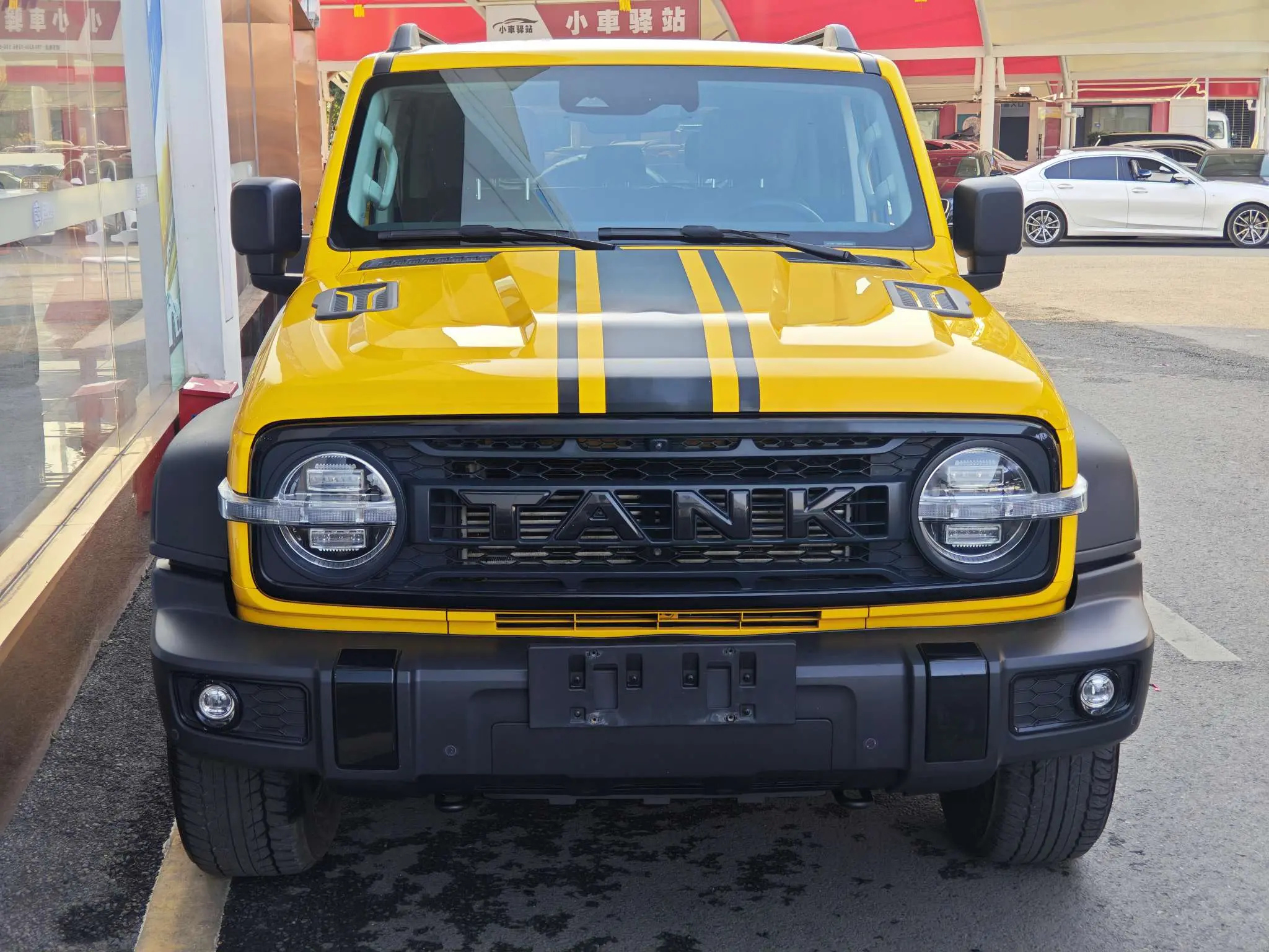 Tank 300  из Китая