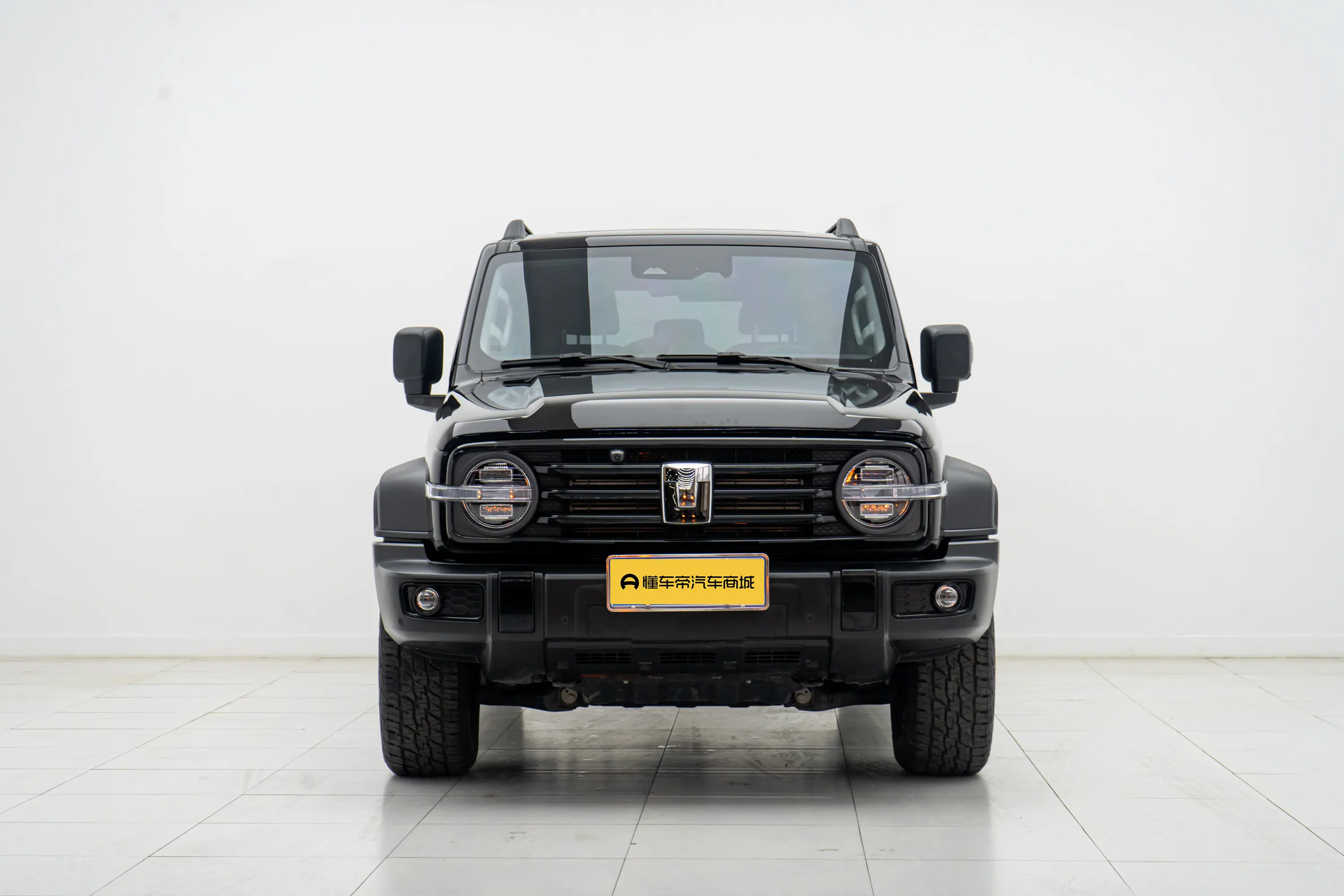 Tank 300  из Китая