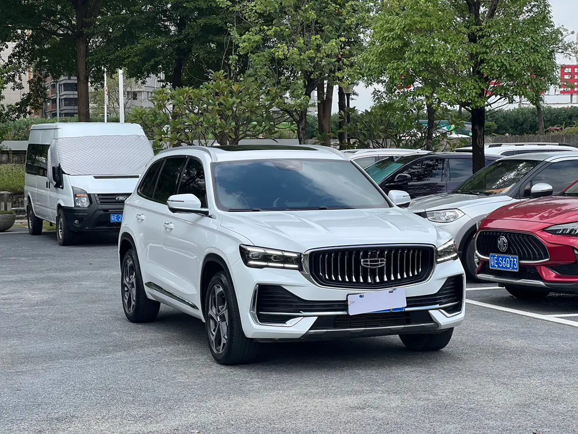 Geely Monjaro (Xingyue L)  из Китая