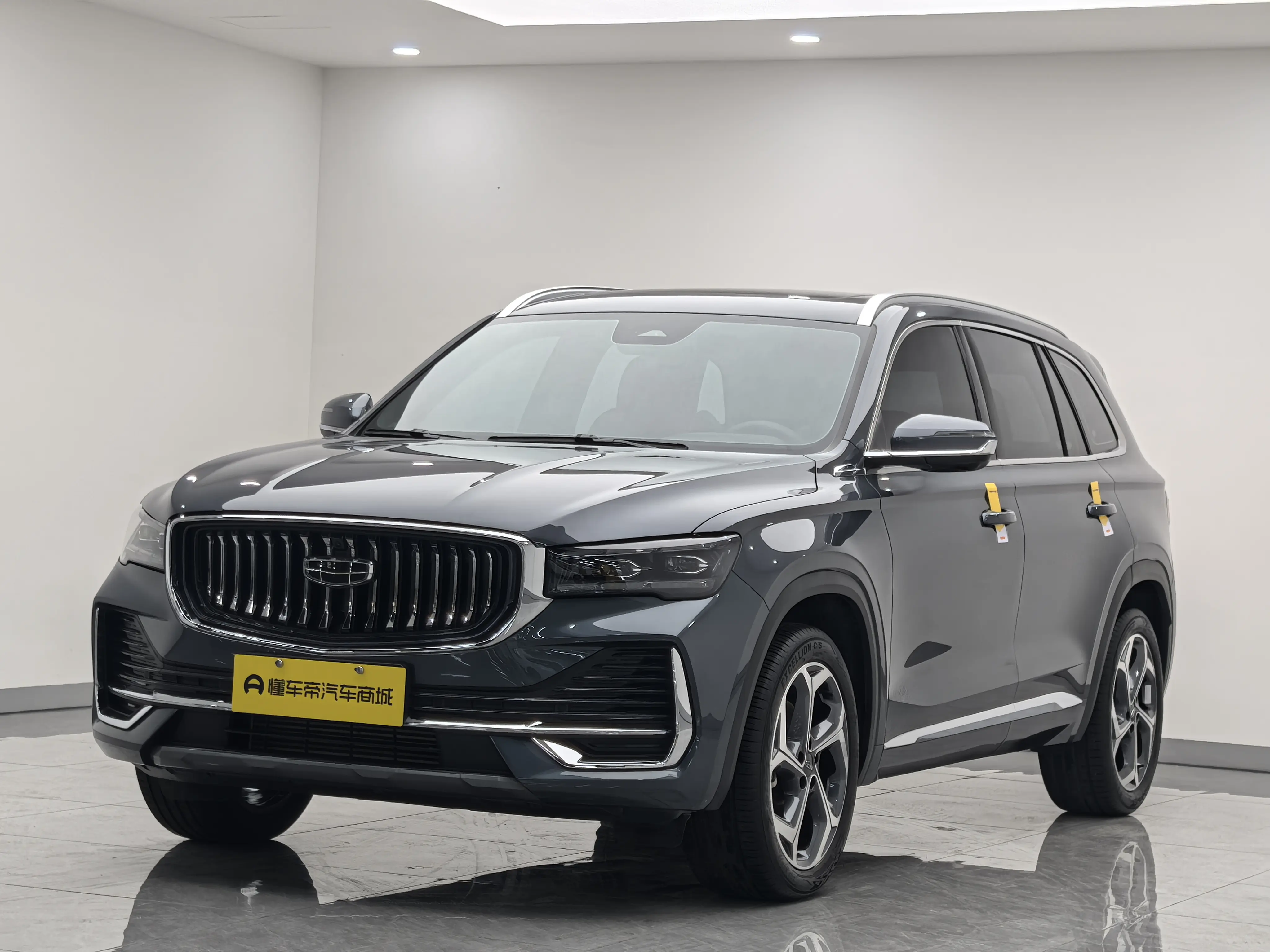 Geely Monjaro (Xingyue L)  из Китая