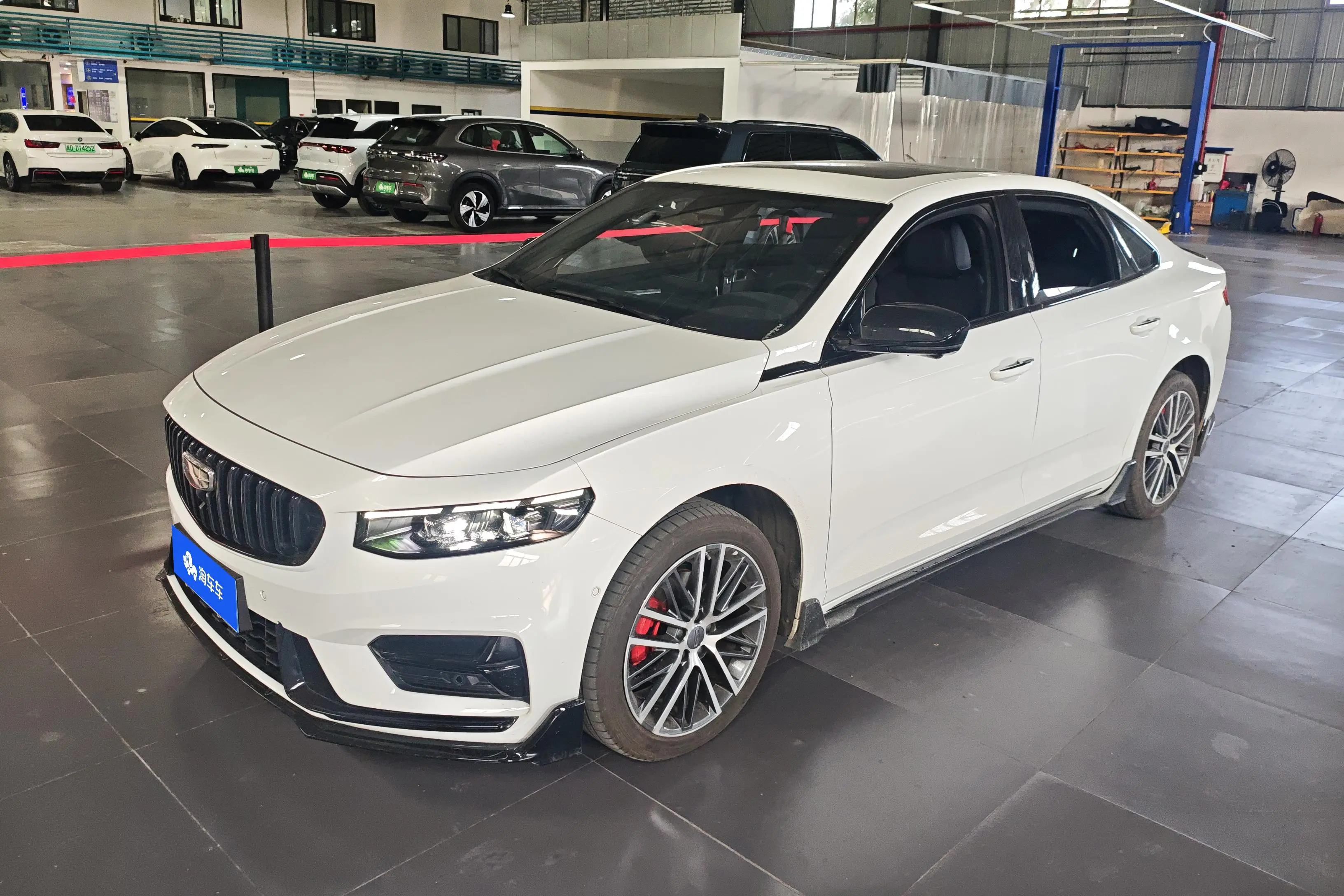 Geely Xing Rui  из Китая