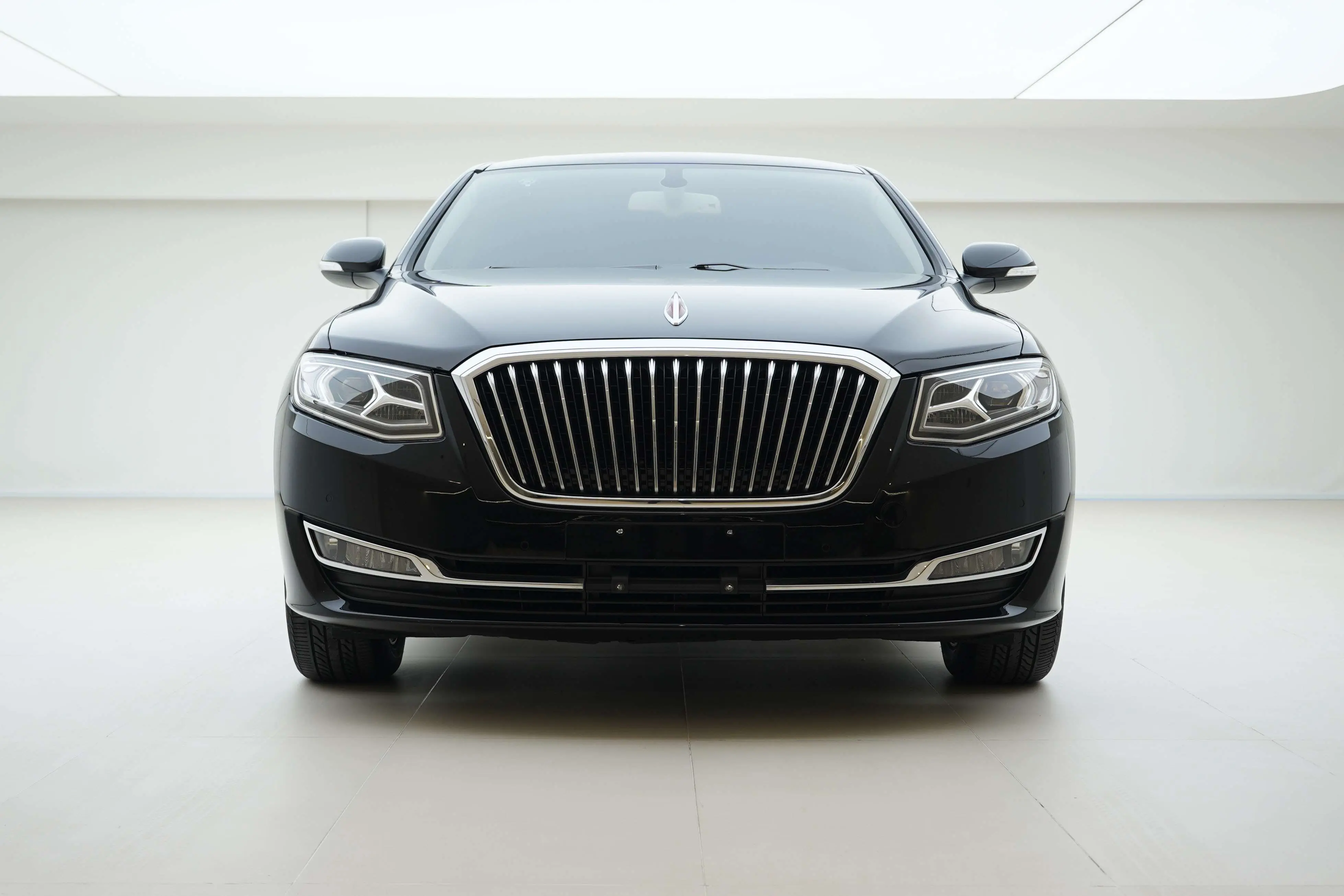 Hongqi H7  из Китая