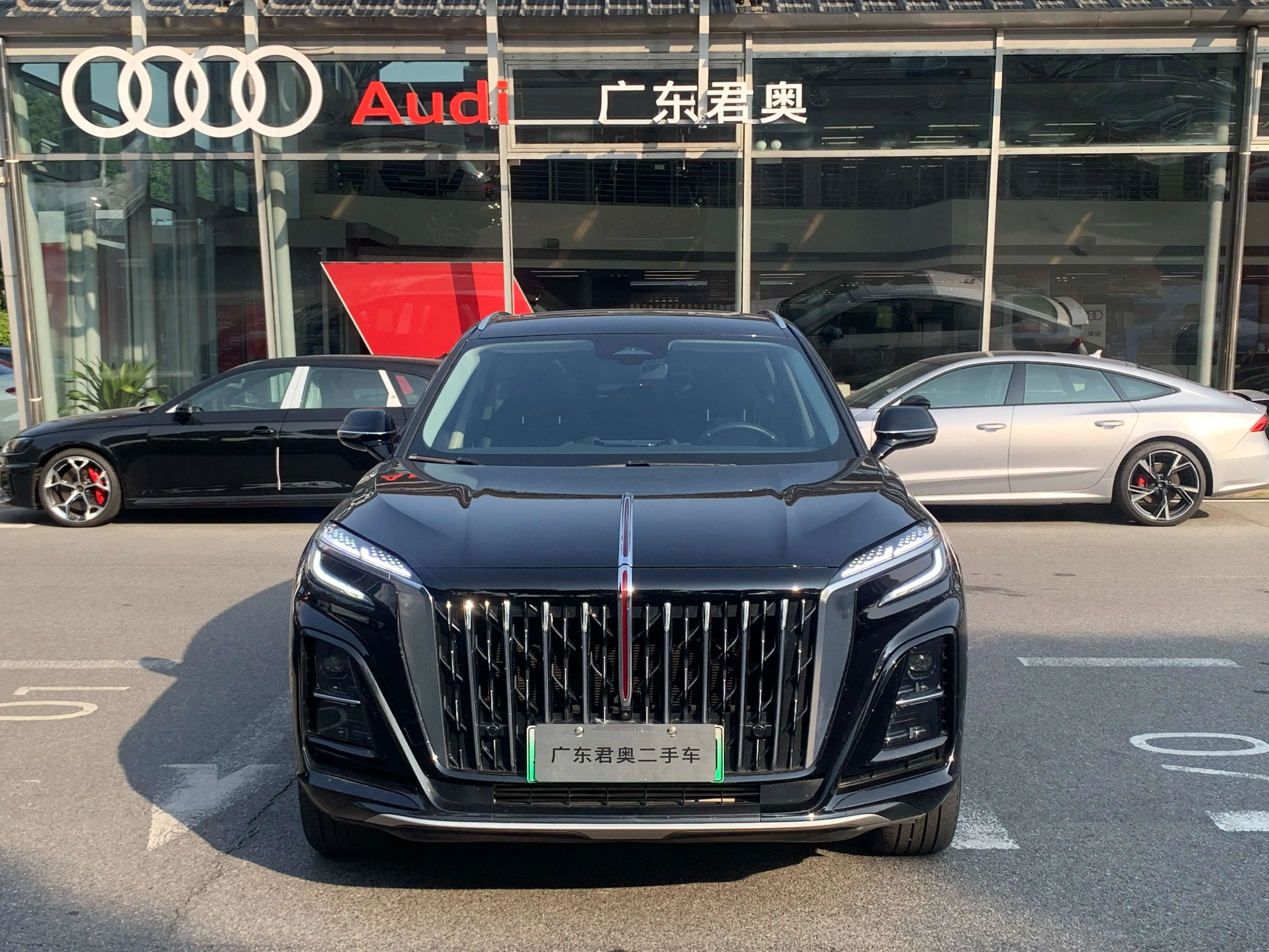 Hongqi HS3 PHEV  из Китая