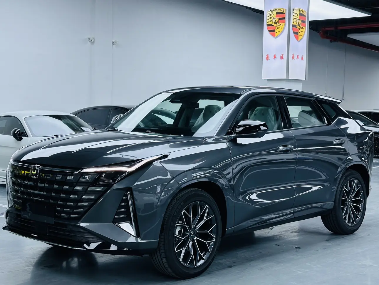 Changan UNI-Z  из Китая