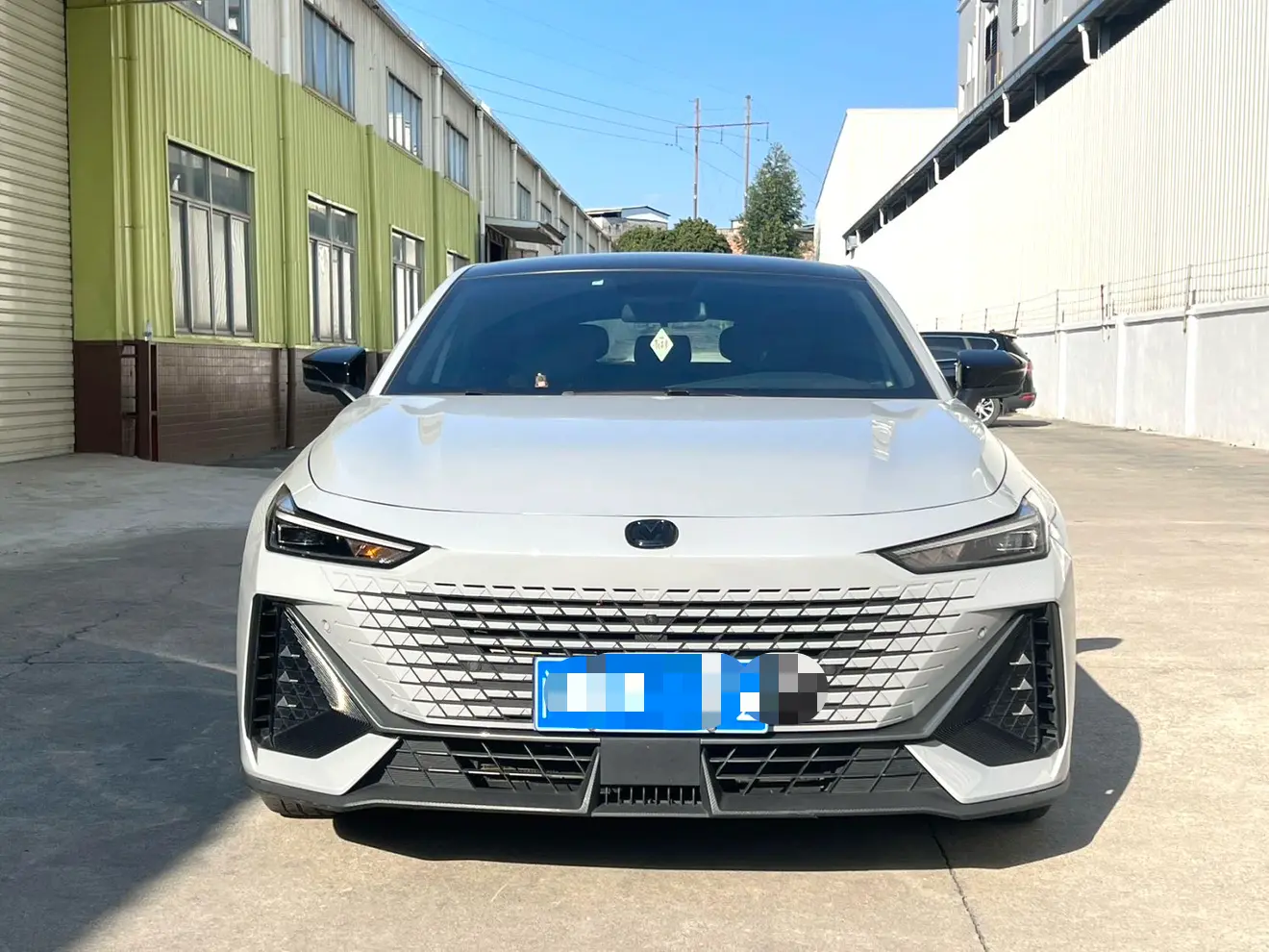 Changan UNI-V  из Китая