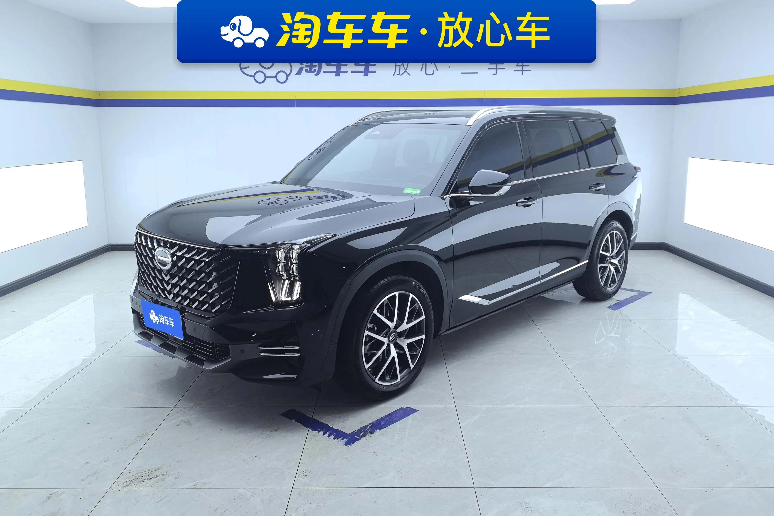GAC Trumpchi GS8  из Китая