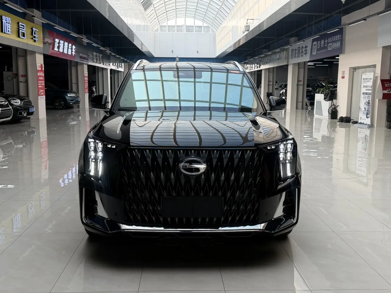 GAC Trumpchi GS8  из Китая