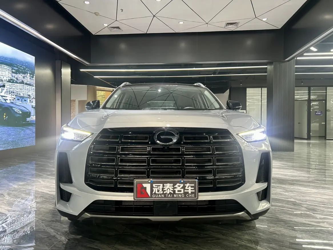 GAC Trumpchi GS4  из Китая