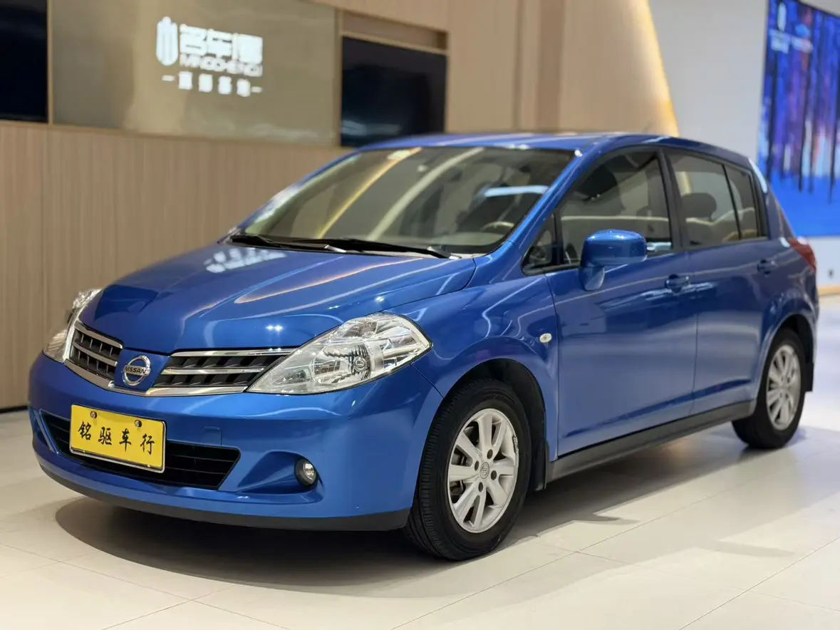 Nissan Tiida  из Китая