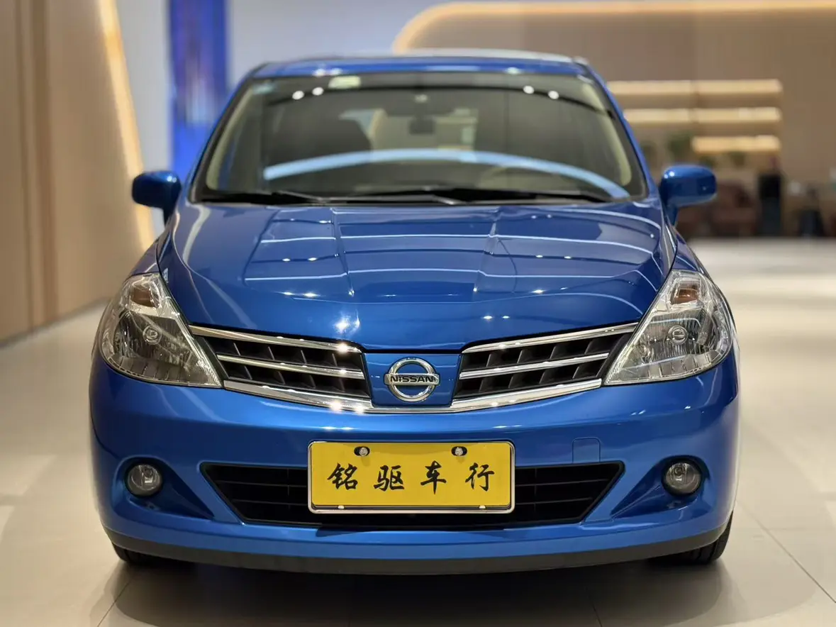 Nissan Tiida  из Китая