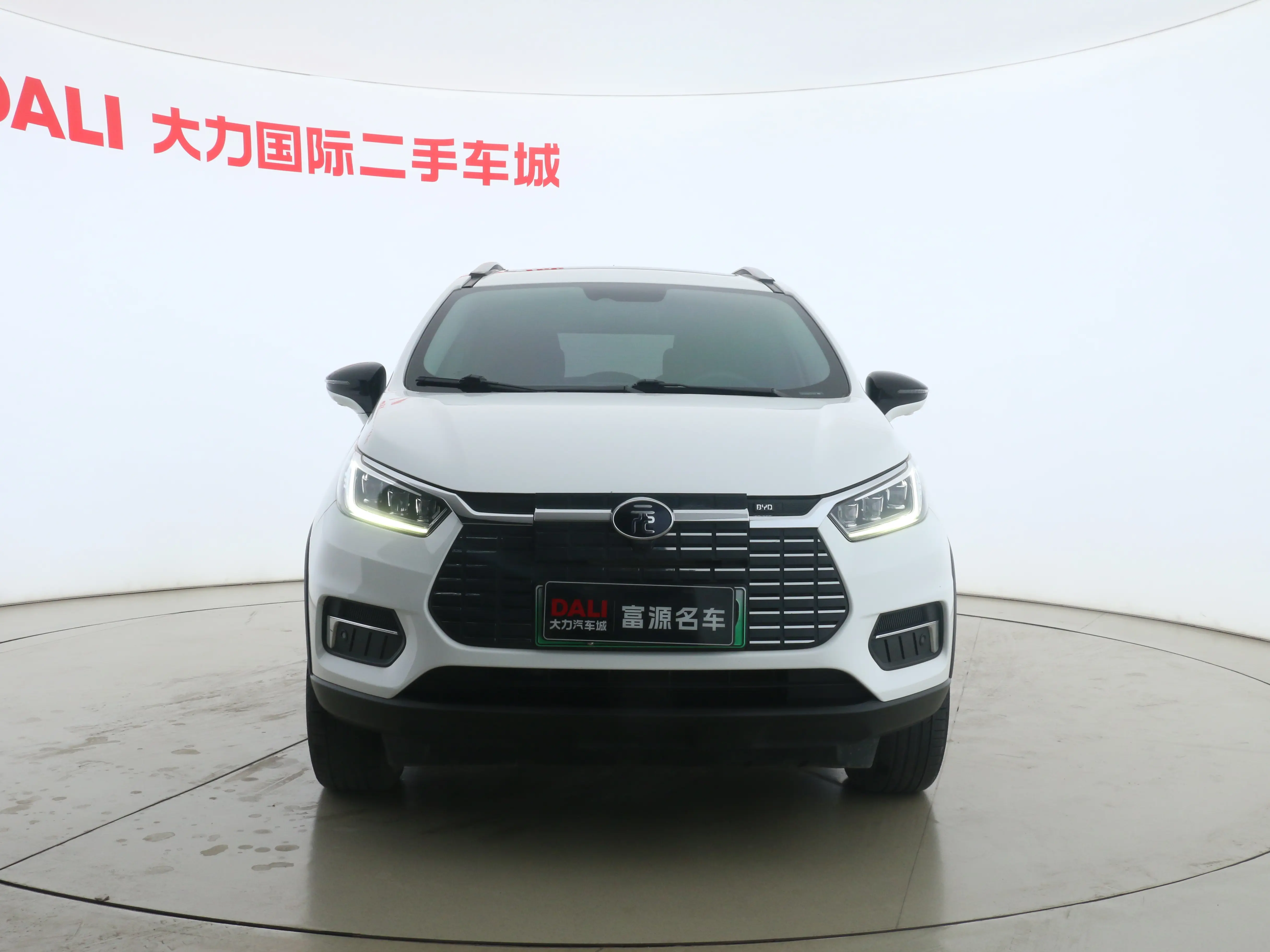 BYD Yuan EV  из Китая